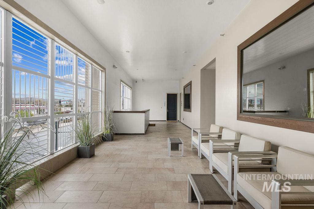 1424 W Front St, Boise, Idaho 83702, 3 Bedrooms, 2 Bathrooms, Residential For Sale, Price $687,000, 98981354