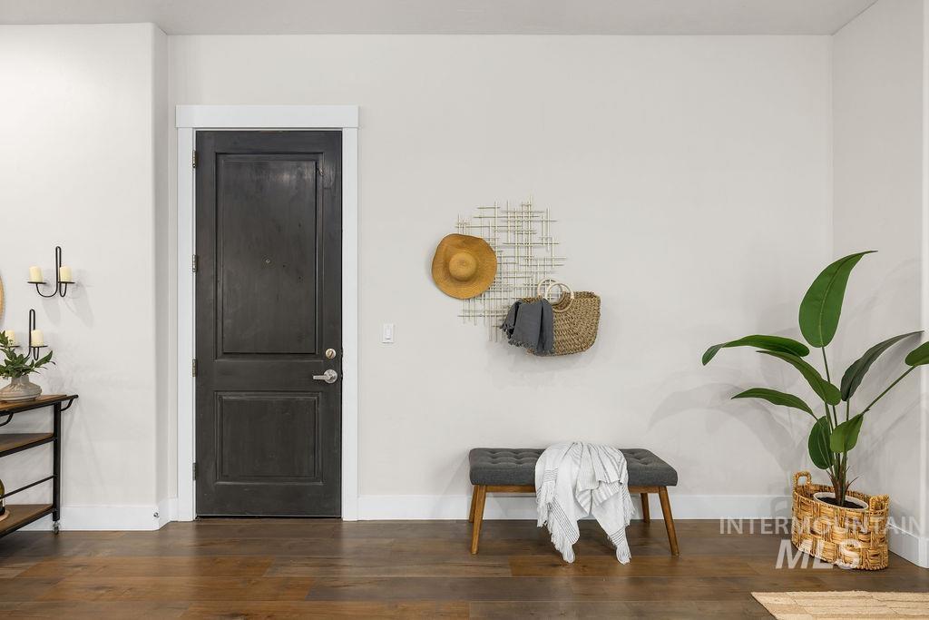 1424 W Front St, Boise, Idaho 83702, 3 Bedrooms, 2 Bathrooms, Residential For Sale, Price $687,000, 98981354