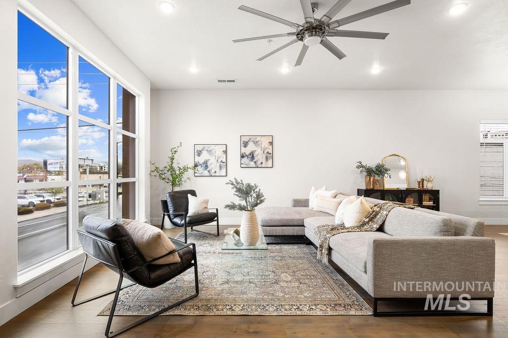 1424 W Front St, Boise, Idaho 83702, 3 Bedrooms, 2 Bathrooms, Residential For Sale, Price $687,000, 98981354