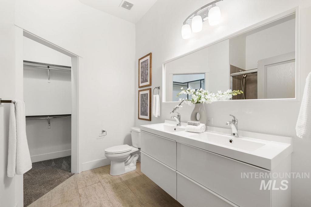 1424 W Front St, Boise, Idaho 83702, 3 Bedrooms, 2 Bathrooms, Residential For Sale, Price $687,000, 98981354