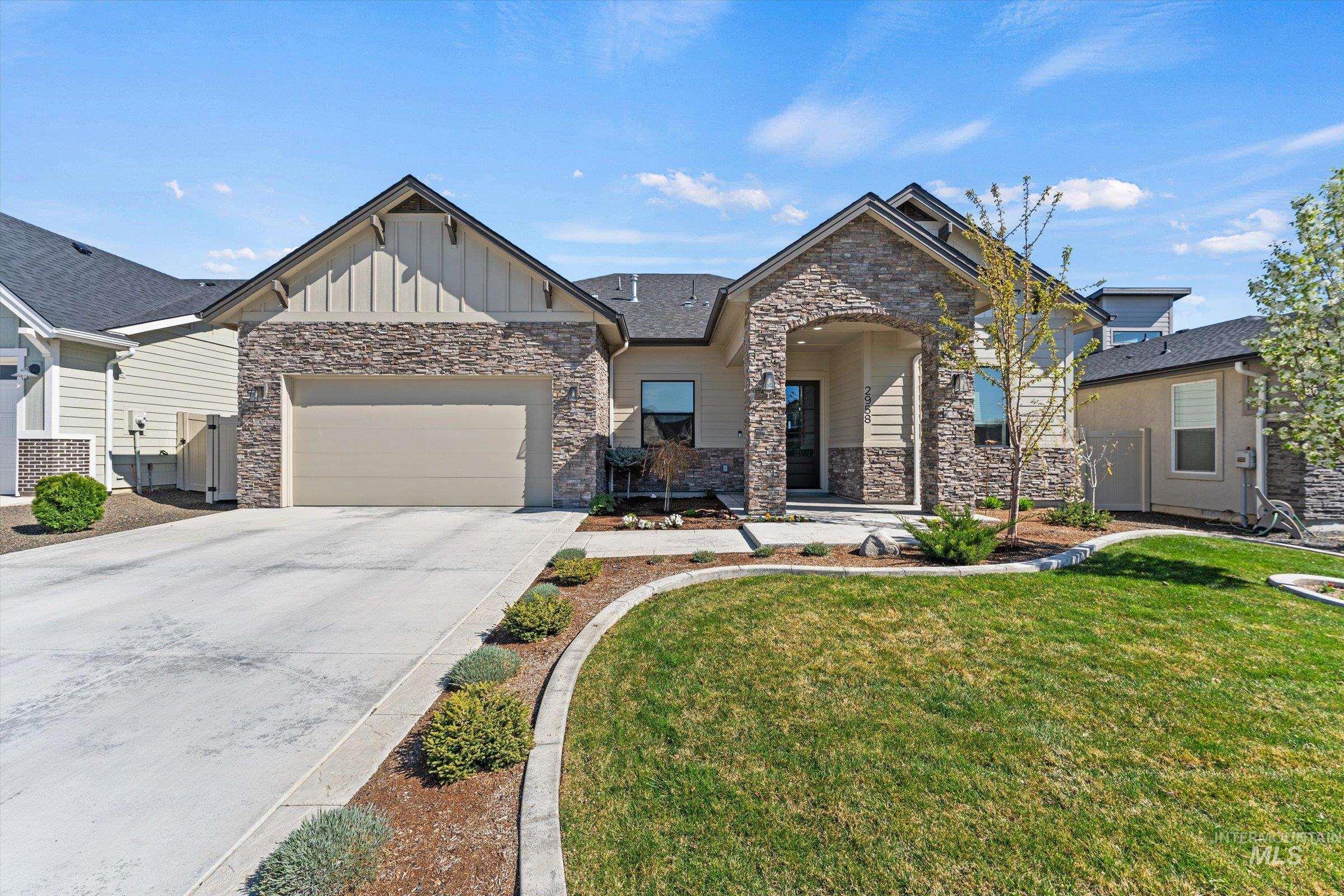 2958 N Sun City Ave, Star, Idaho 83669, 4 Bedrooms, 2.5 Bathrooms, Residential For Sale, Price $699,000, 98981355