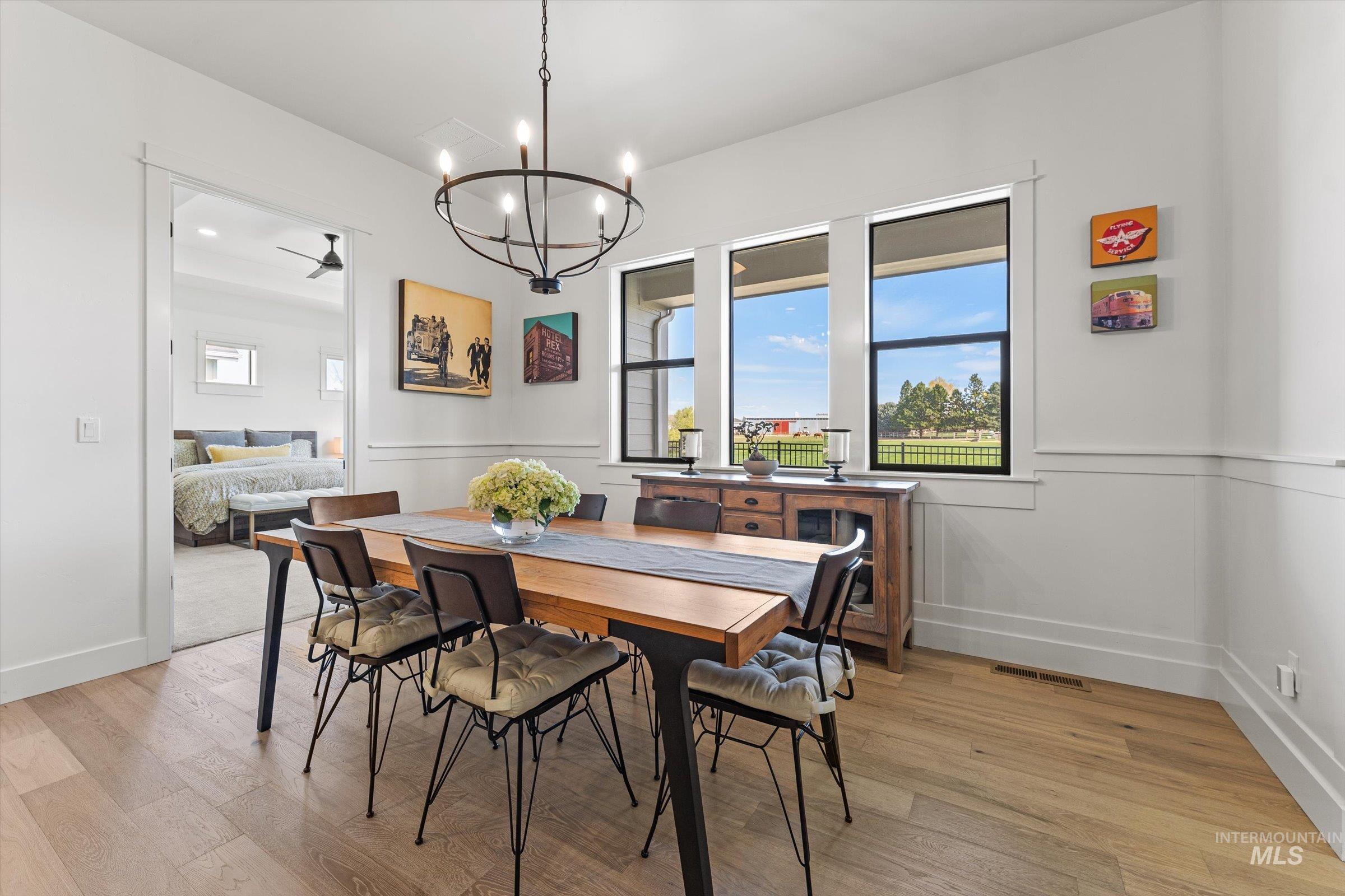 2958 N Sun City Ave, Star, Idaho 83669, 4 Bedrooms, 2.5 Bathrooms, Residential For Sale, Price $699,000, 98981355