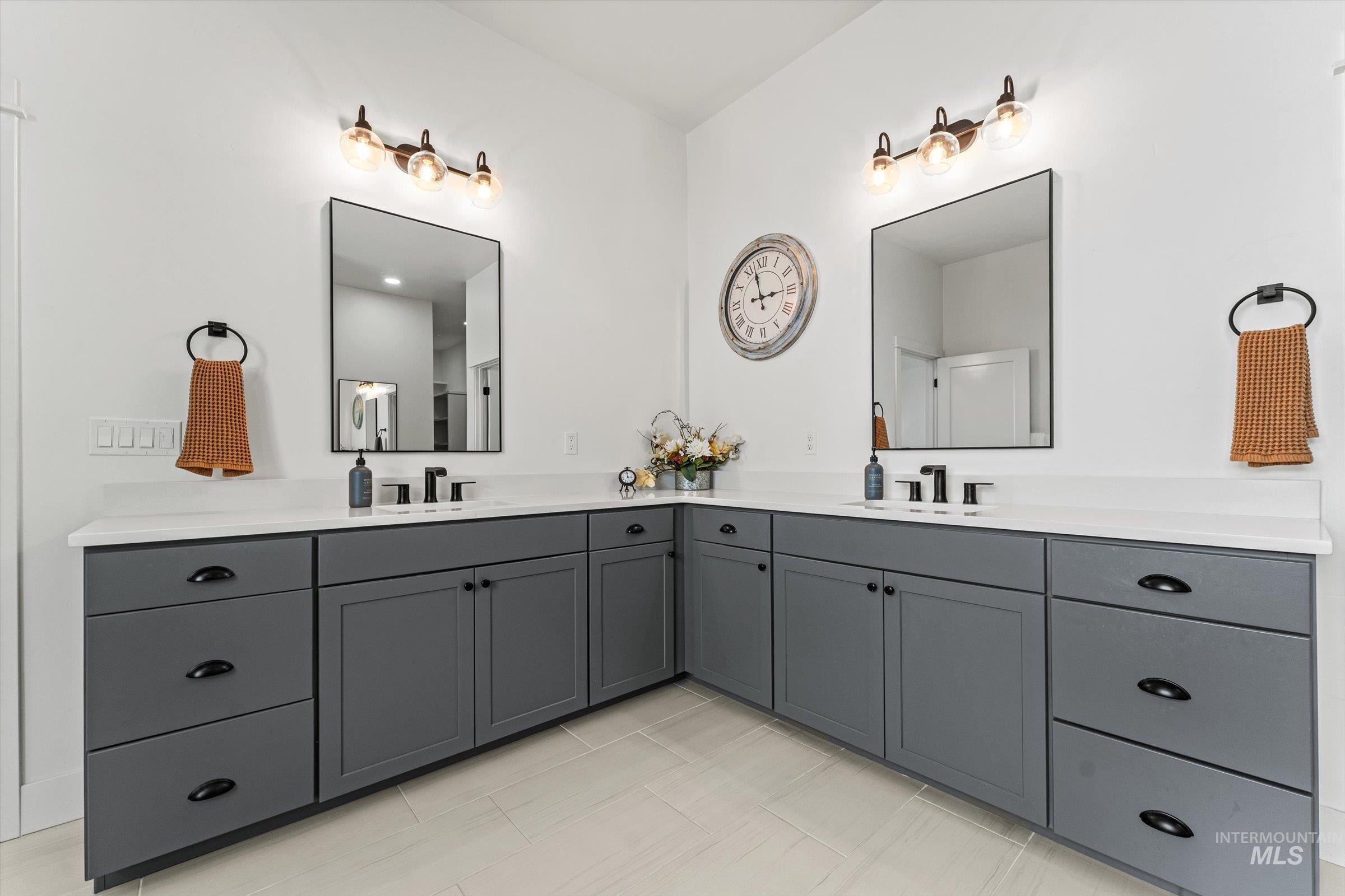 2958 N Sun City Ave, Star, Idaho 83669, 4 Bedrooms, 2.5 Bathrooms, Residential For Sale, Price $699,000, 98981355