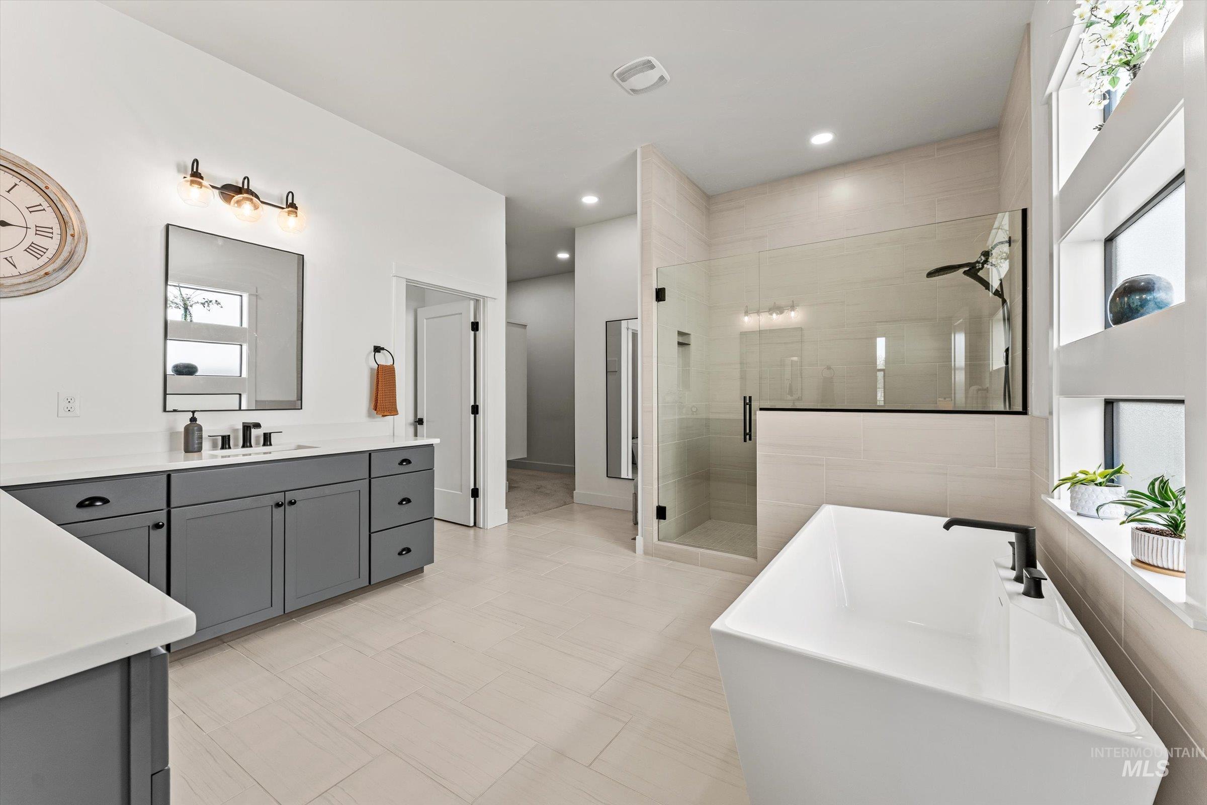 2958 N Sun City Ave, Star, Idaho 83669, 4 Bedrooms, 2.5 Bathrooms, Residential For Sale, Price $699,000, 98981355