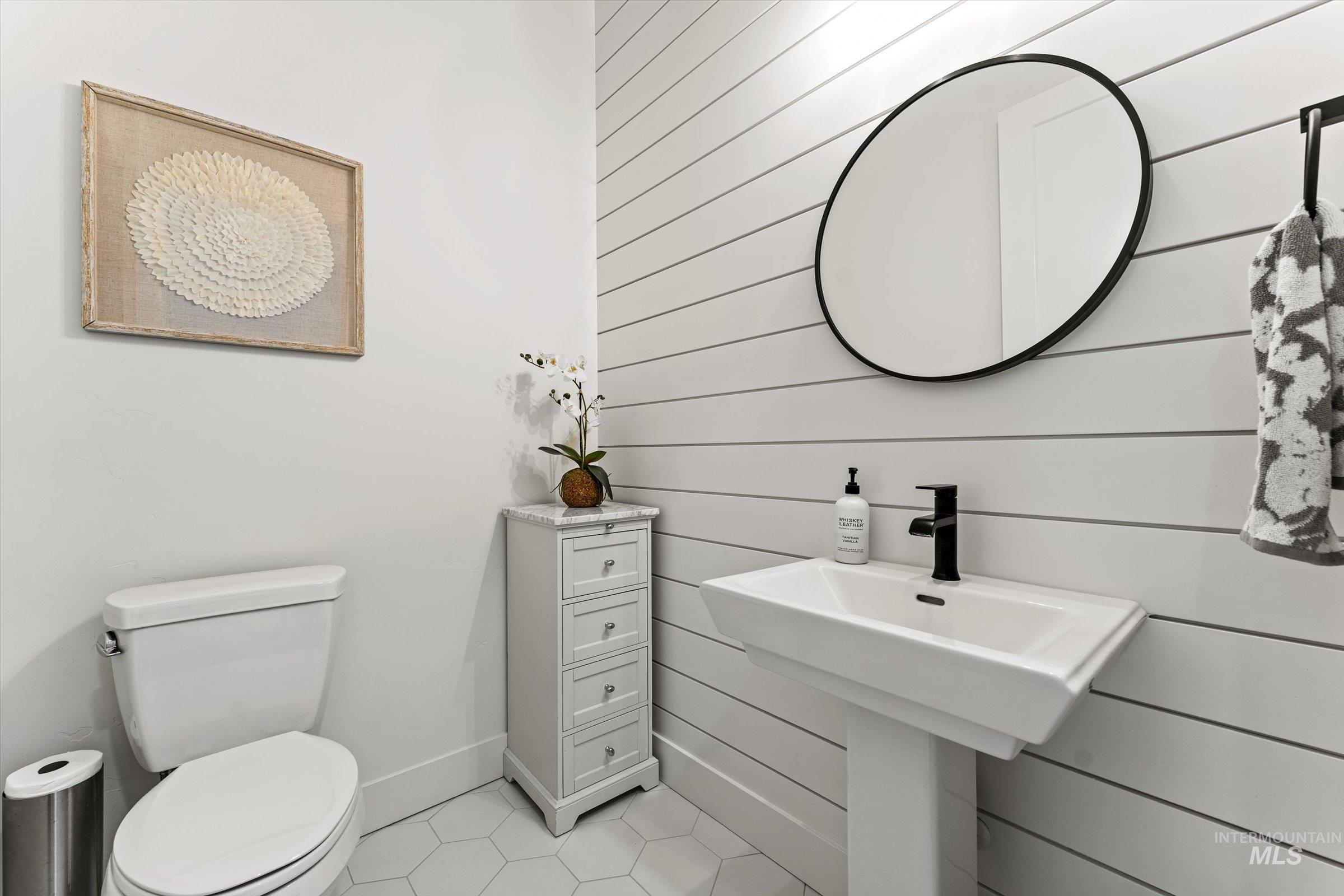 2958 N Sun City Ave, Star, Idaho 83669, 4 Bedrooms, 2.5 Bathrooms, Residential For Sale, Price $699,000, 98981355