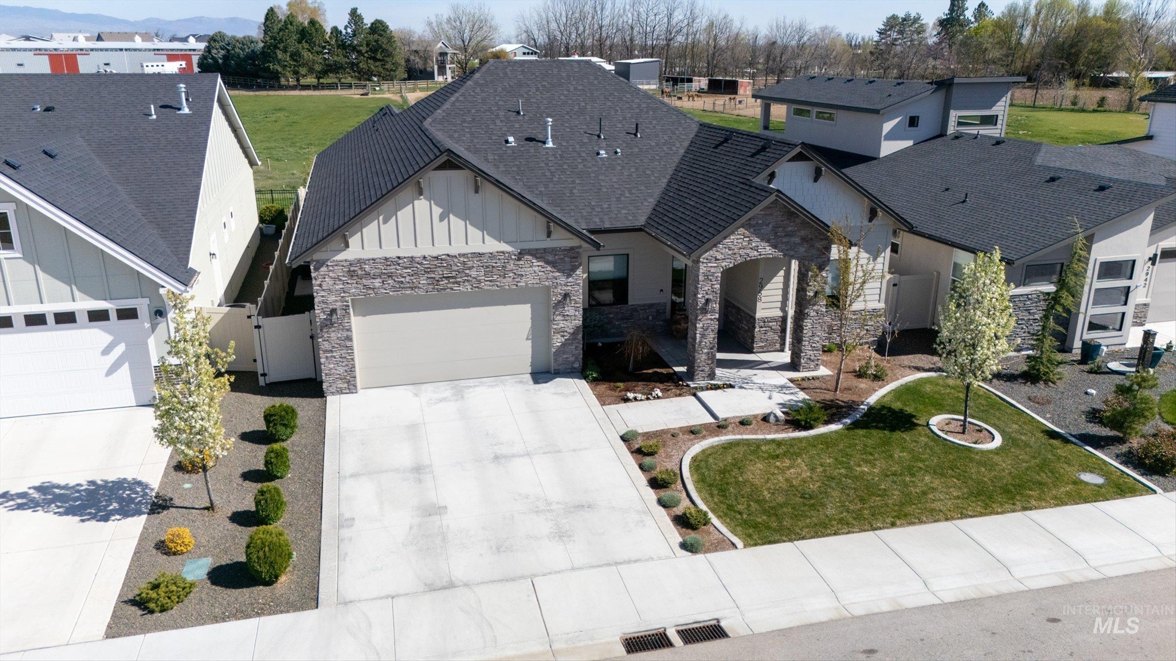 2958 N Sun City Ave, Star, Idaho 83669, 4 Bedrooms, 2.5 Bathrooms, Residential For Sale, Price $699,000, 98981355