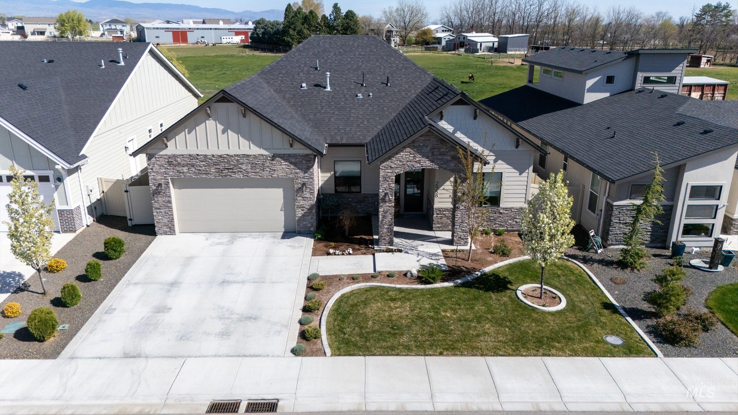 2958 N Sun City Ave, Star, Idaho 83669, 4 Bedrooms, 2.5 Bathrooms, Residential For Sale, Price $699,000, 98981355