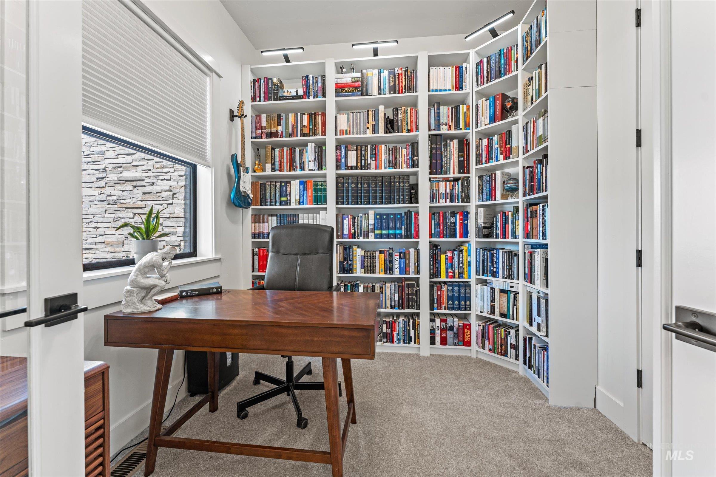 2958 N Sun City Ave, Star, Idaho 83669, 4 Bedrooms, 2.5 Bathrooms, Residential For Sale, Price $699,000, 98981355