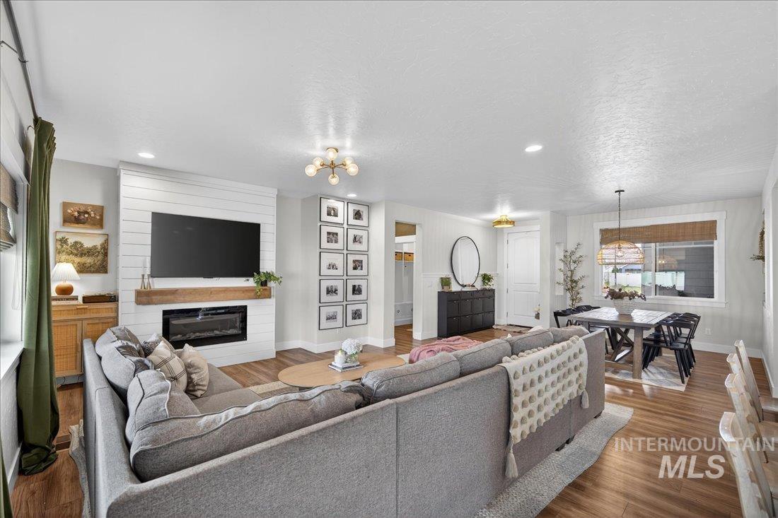 6018 W Milano Drive, Meridian, Idaho 83646, 3 Bedrooms, 2.5 Bathrooms, Residential For Sale, Price $649,900, 98981362