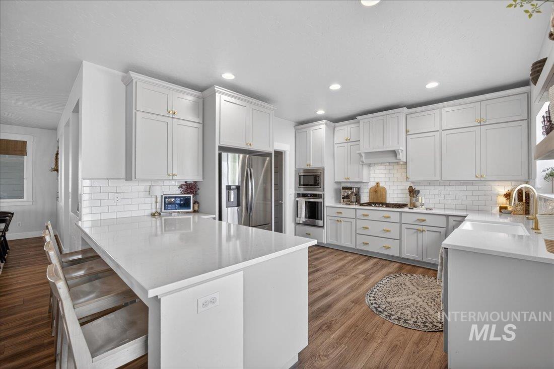 6018 W Milano Drive, Meridian, Idaho 83646, 3 Bedrooms, 2.5 Bathrooms, Residential For Sale, Price $649,900, 98981362