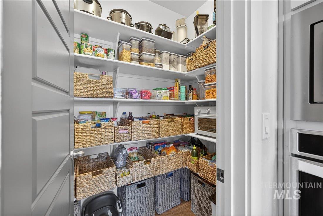 6018 W Milano Drive, Meridian, Idaho 83646, 3 Bedrooms, 2.5 Bathrooms, Residential For Sale, Price $649,900, 98981362