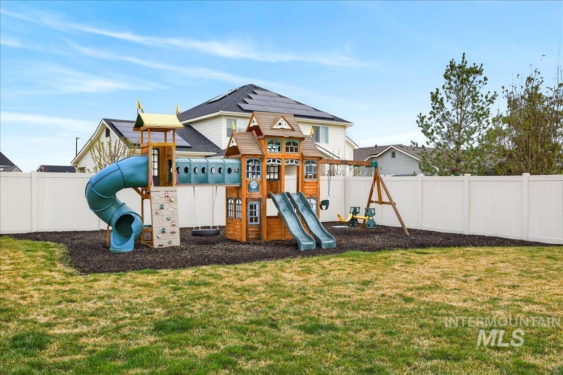 6018 W Milano Drive, Meridian, Idaho 83646, 3 Bedrooms, 2.5 Bathrooms, Residential For Sale, Price $649,900, 98981362