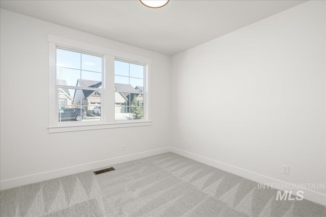 1084 E Escalation St, Meridian, Idaho 83642, 3 Bedrooms, 2.5 Bathrooms, Residential For Sale, Price $629,900,MLS 98981382