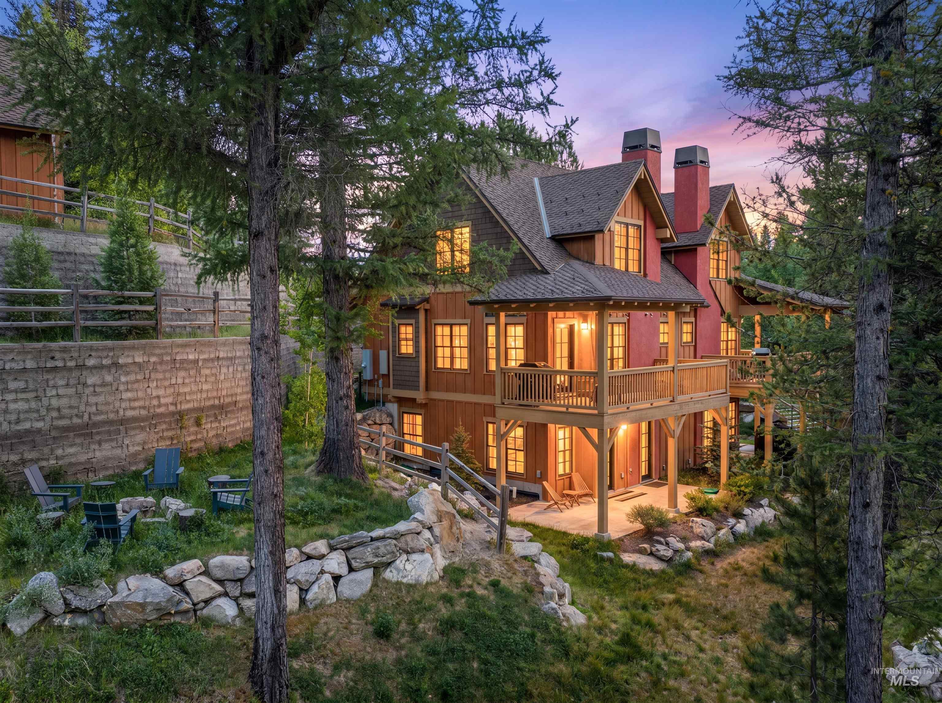 69 Golden Bar Ct., Donnelly, Idaho 83615, 2 Bedrooms, 3 Bathrooms, Residential For Sale, Price $1,350,000, 98981387