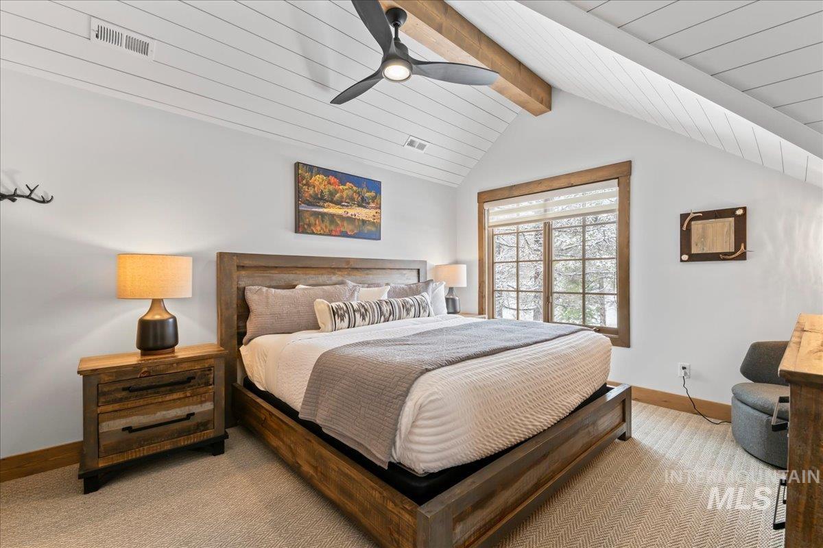 69 Golden Bar Ct., Donnelly, Idaho 83615, 2 Bedrooms, 3 Bathrooms, Residential For Sale, Price $1,400,000,MLS 98981387