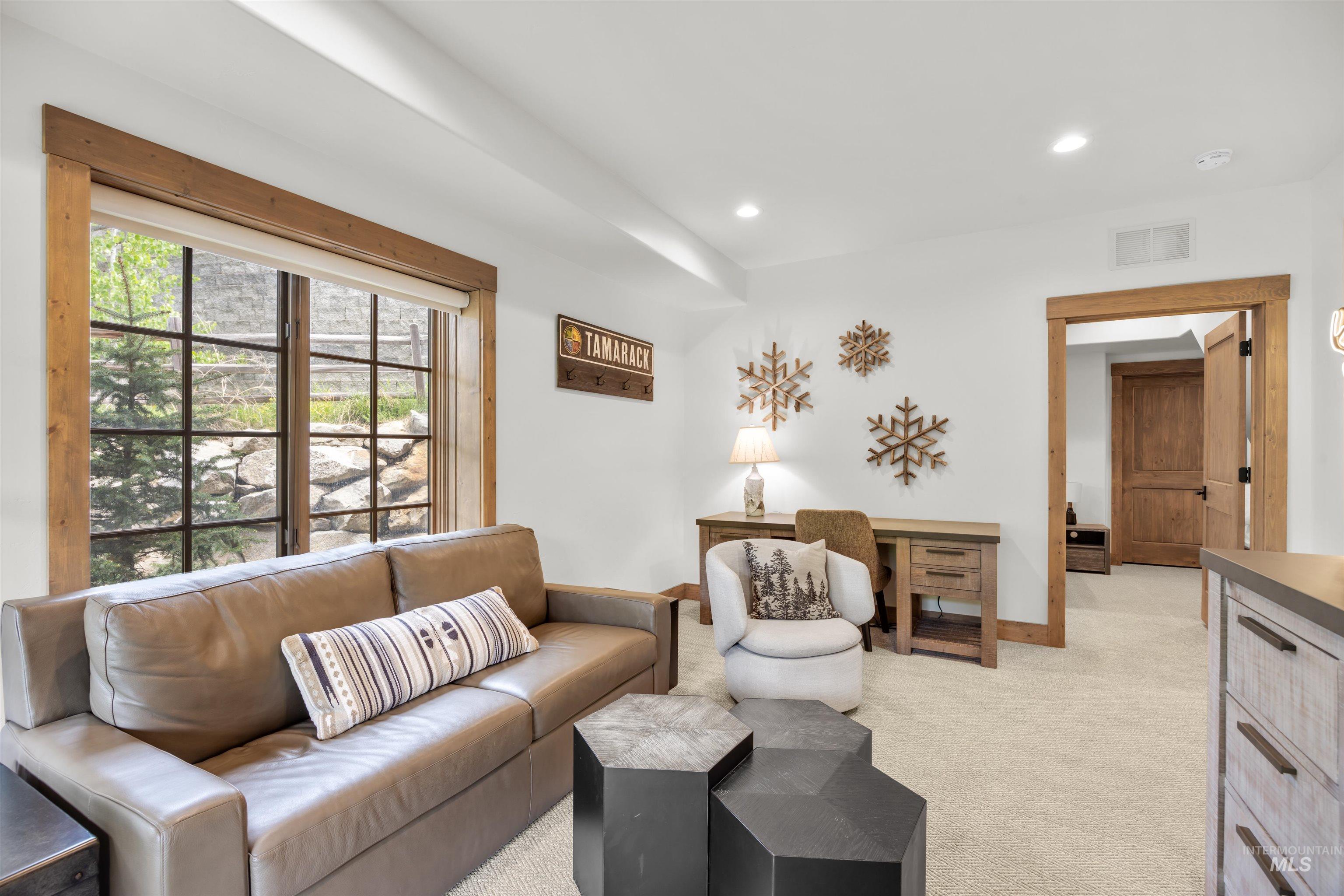 69 Golden Bar Ct., Donnelly, Idaho 83615, 2 Bedrooms, 3 Bathrooms, Residential For Sale, Price $1,350,000, 98981387