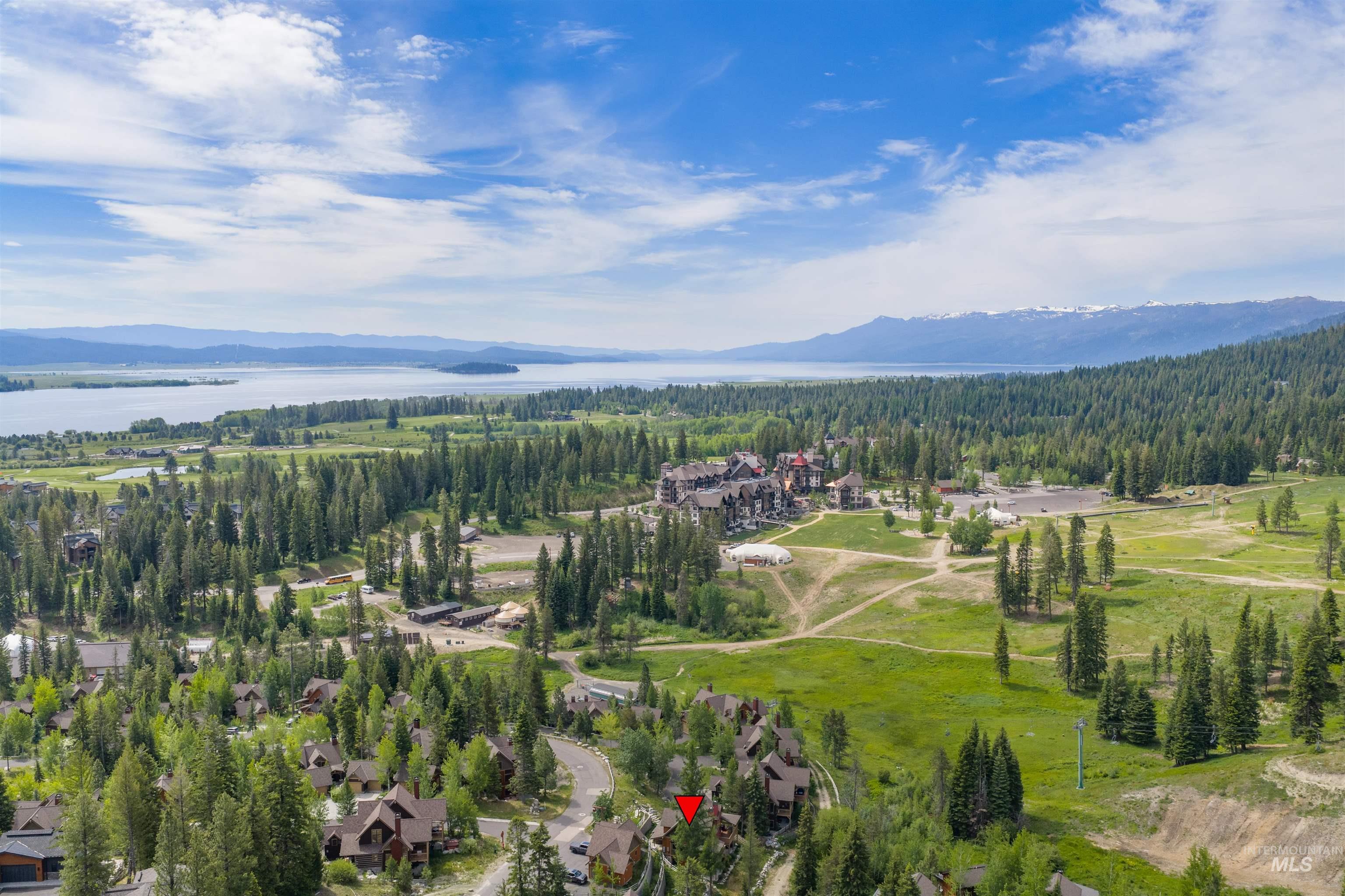 69 Golden Bar Ct., Donnelly, Idaho 83615, 2 Bedrooms, 3 Bathrooms, Residential For Sale, Price $1,350,000, 98981387
