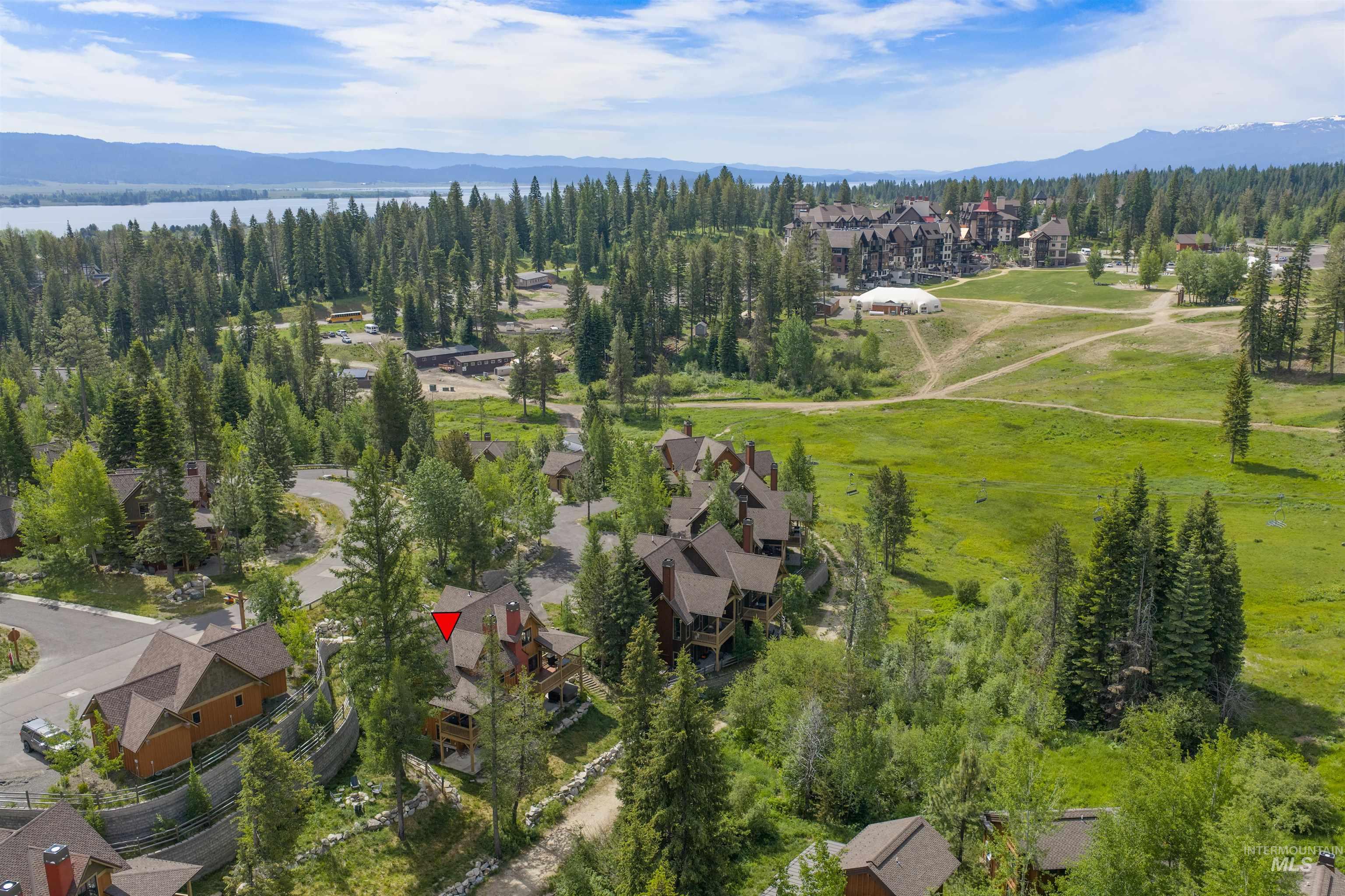 69 Golden Bar Ct., Donnelly, Idaho 83615, 2 Bedrooms, 3 Bathrooms, Residential For Sale, Price $1,350,000, 98981387