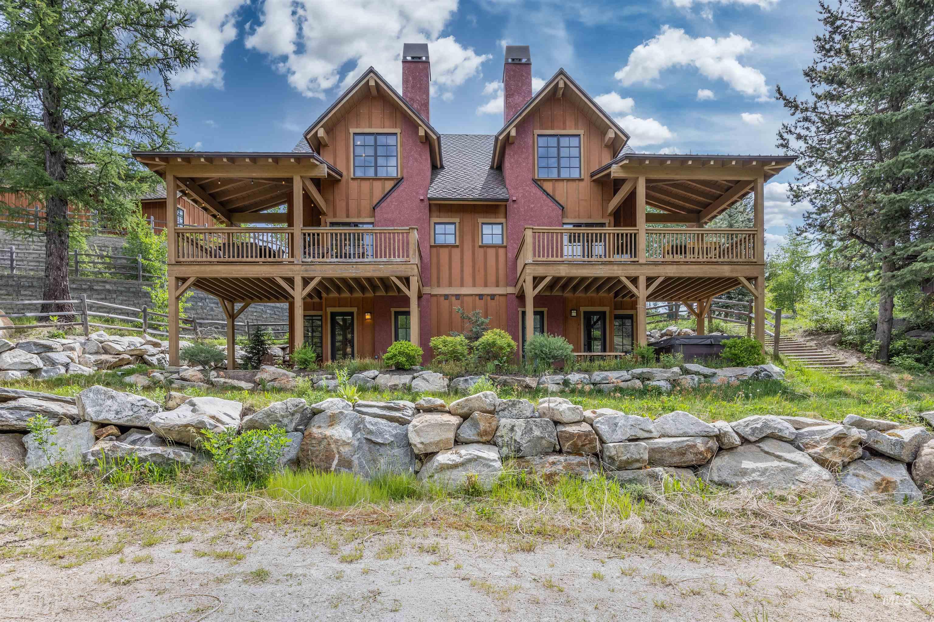 69 Golden Bar Ct., Donnelly, Idaho 83615, 2 Bedrooms, 3 Bathrooms, Residential For Sale, Price $1,350,000, 98981387
