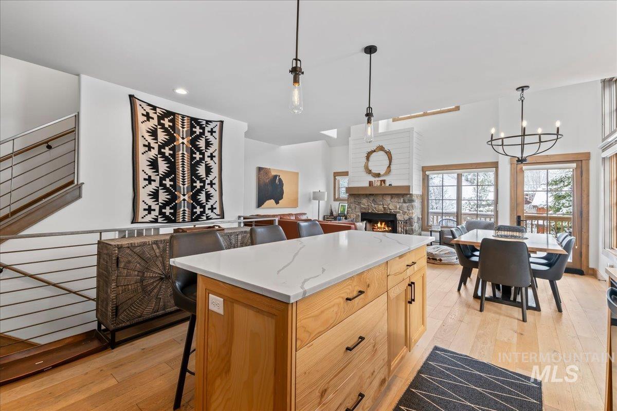 69 Golden Bar Ct., Donnelly, Idaho 83615, 2 Bedrooms, 3 Bathrooms, Residential For Sale, Price $1,400,000,MLS 98981387