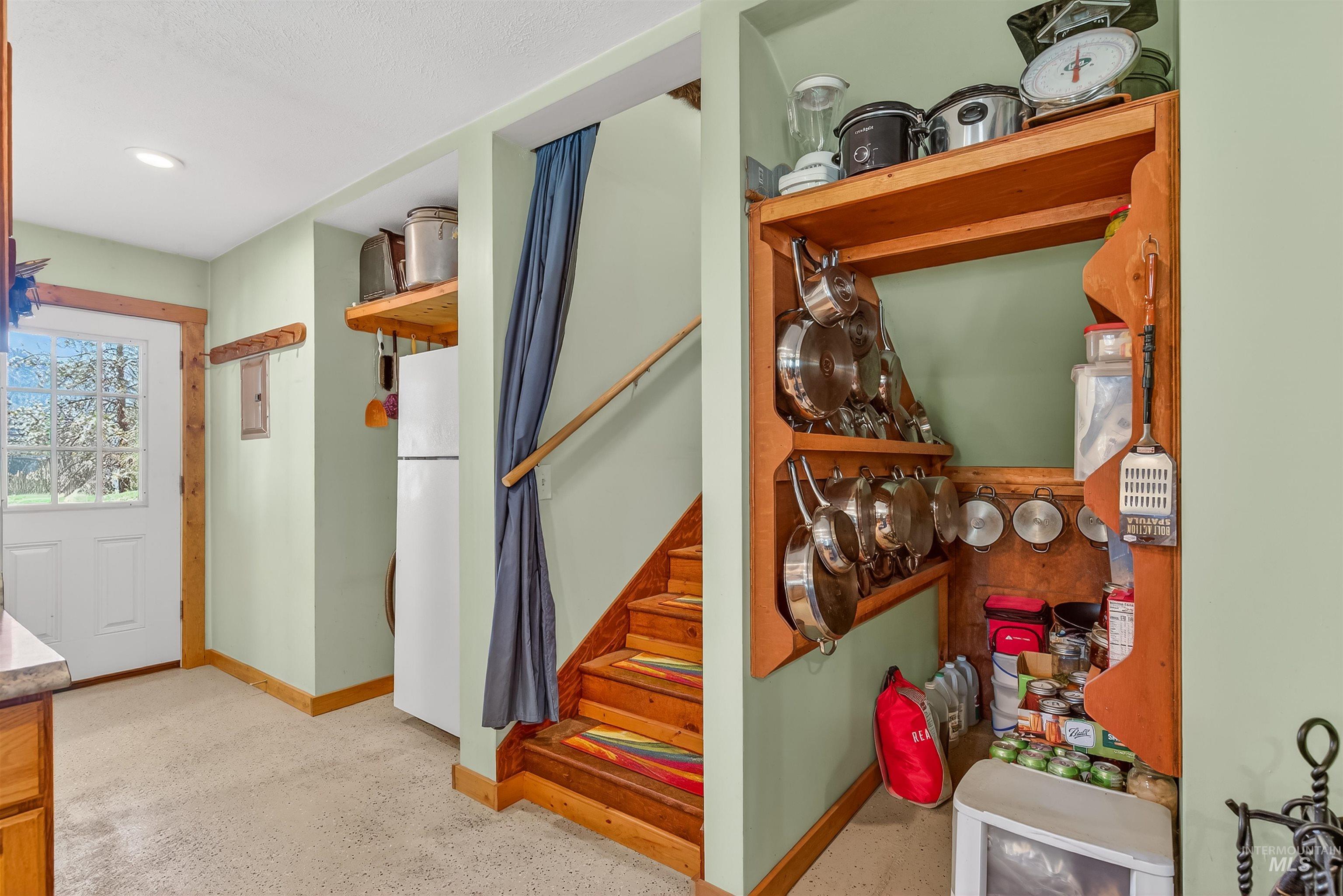 115 Weedmark Way, Kamiah, Idaho 83536, 2 Bedrooms, 1 Bathroom, Residential For Sale, Price $579,000,MLS 98981420