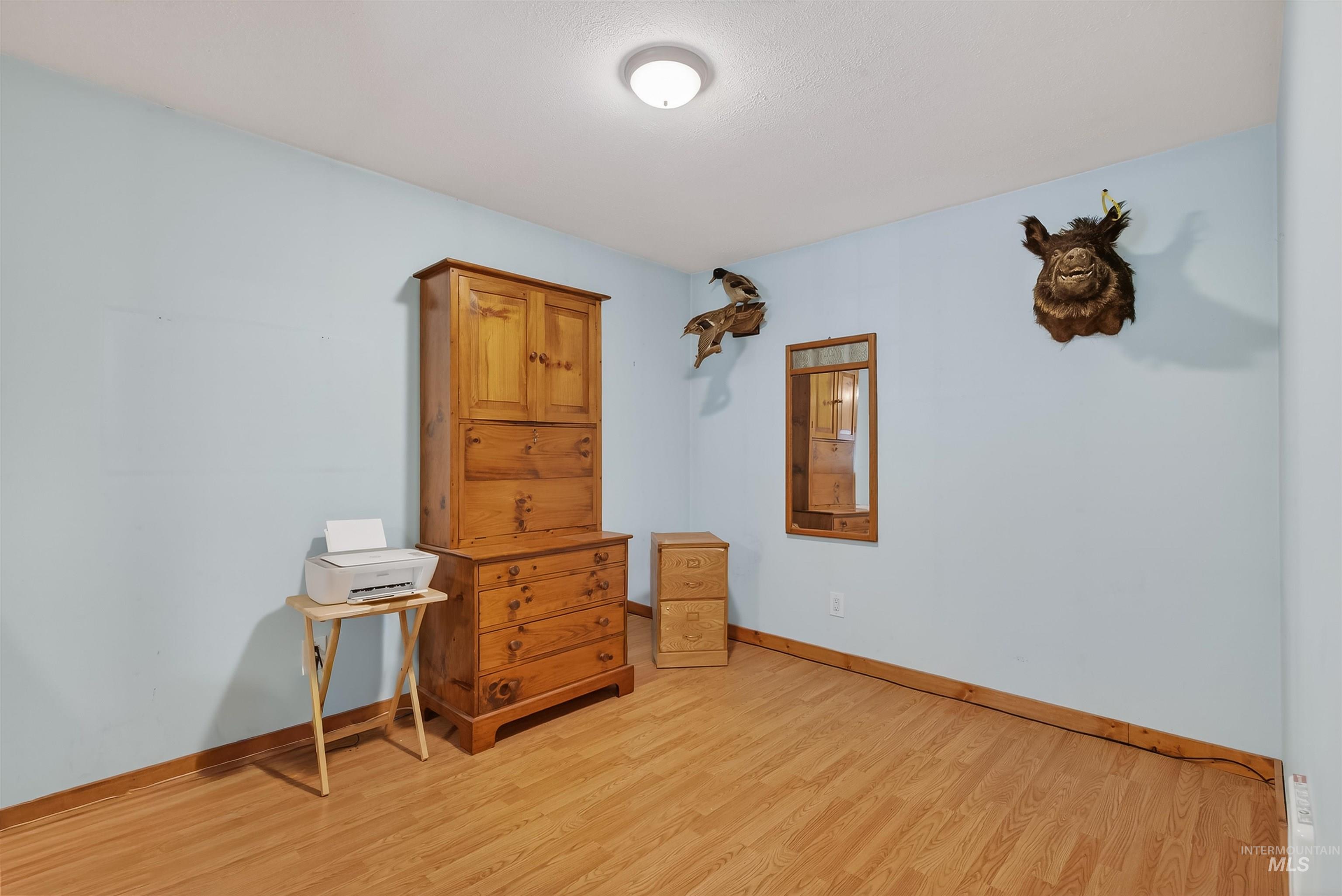 115 Weedmark Way, Kamiah, Idaho 83536, 2 Bedrooms, 1 Bathroom, Residential For Sale, Price $579,000,MLS 98981420