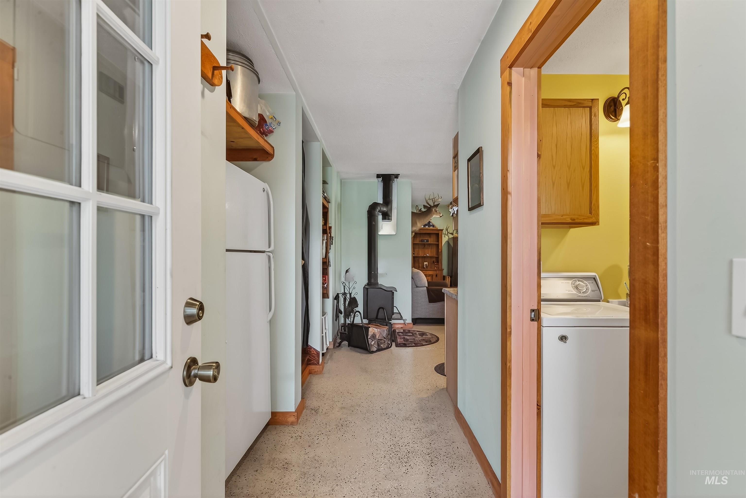 115 Weedmark Way, Kamiah, Idaho 83536, 2 Bedrooms, 1 Bathroom, Residential For Sale, Price $579,000,MLS 98981420