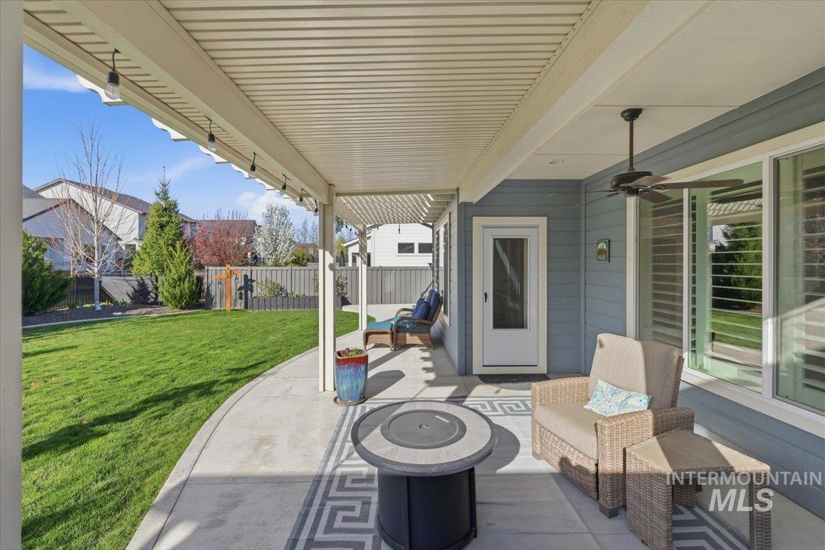 3407 E Gisborne St., Meridian, Idaho 83642, 5 Bedrooms, 2.5 Bathrooms, Residential For Sale, Price $699,500,MLS 98981423