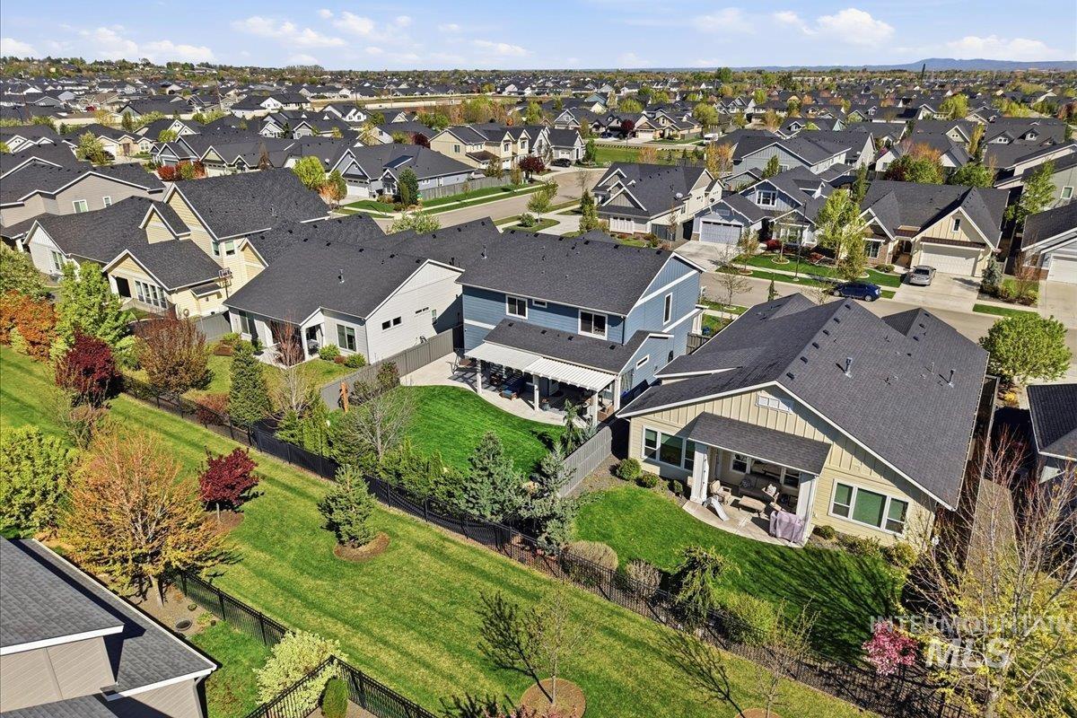 3407 E Gisborne St., Meridian, Idaho 83642, 5 Bedrooms, 2.5 Bathrooms, Residential For Sale, Price $699,500,MLS 98981423
