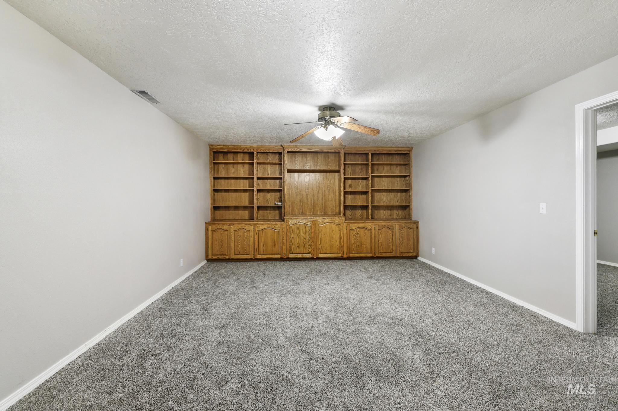 445 S College St, Oakley, Idaho 83346, 3 Bedrooms, 3 Bathrooms, Residential For Sale, Price $425,000,MLS 98981440