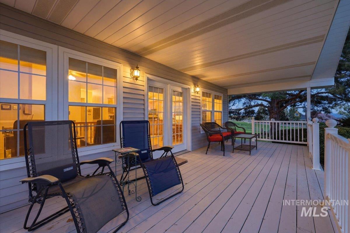 5605 Sunset Rd, Fruitland, Idaho 83619, 3 Bedrooms, 2.5 Bathrooms, Residential For Sale, Price $780,000, 98981443