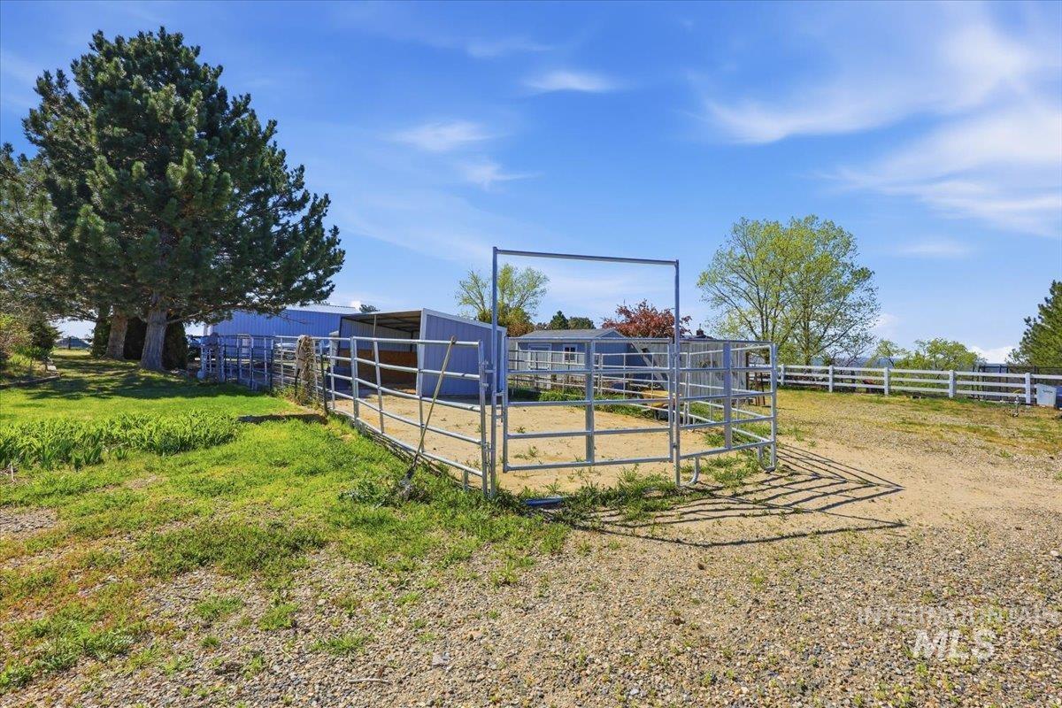 5605 Sunset Rd, Fruitland, Idaho 83619, 3 Bedrooms, 2.5 Bathrooms, Residential For Sale, Price $800,000,MLS 98981443