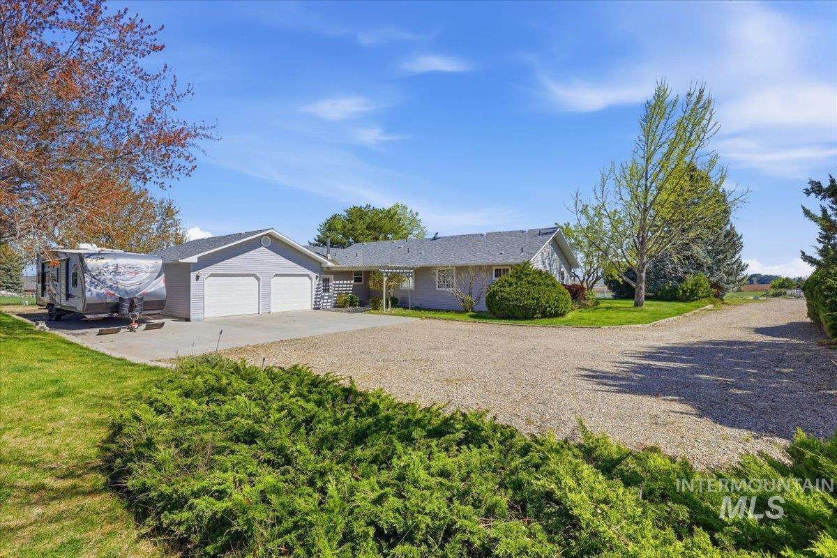 5605 Sunset Rd, Fruitland, Idaho 83619, 3 Bedrooms, 2.5 Bathrooms, Residential For Sale, Price $800,000,MLS 98981443
