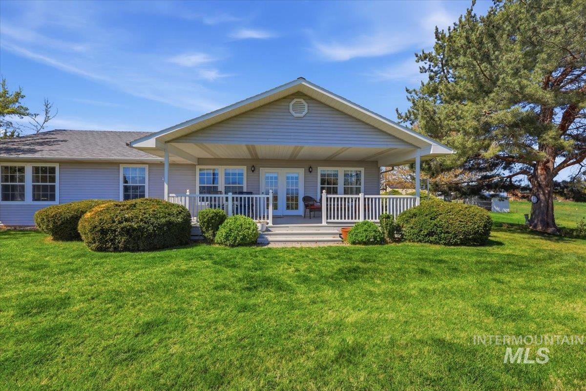 5605 Sunset Rd, Fruitland, Idaho 83619, 3 Bedrooms, 2.5 Bathrooms, Residential For Sale, Price $800,000,MLS 98981443