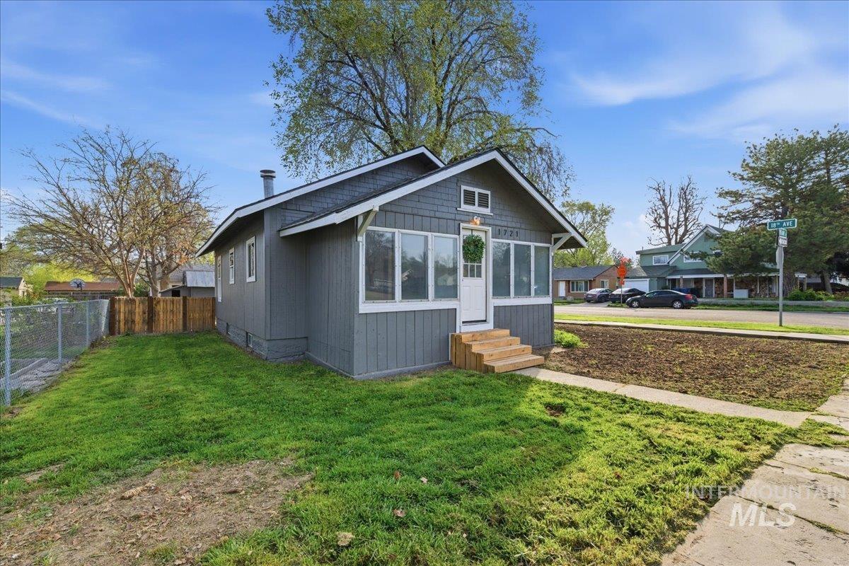 1721 Blaine St, Caldwell, Idaho 83605-4338, 1 Bedroom, 1 Bathroom, Residential For Sale, Price $284,900,MLS 98981458