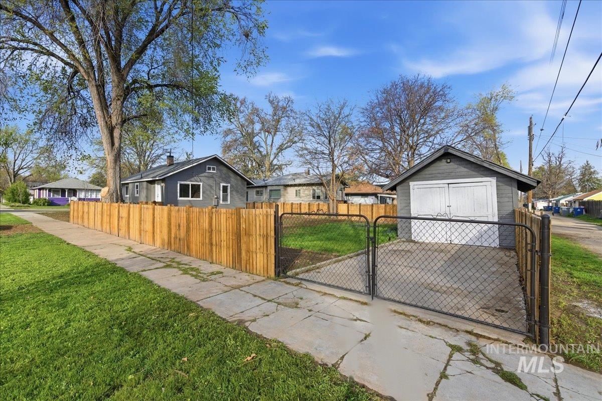 1721 Blaine St, Caldwell, Idaho 83605-4338, 1 Bedroom, 1 Bathroom, Residential For Sale, Price $284,900,MLS 98981458