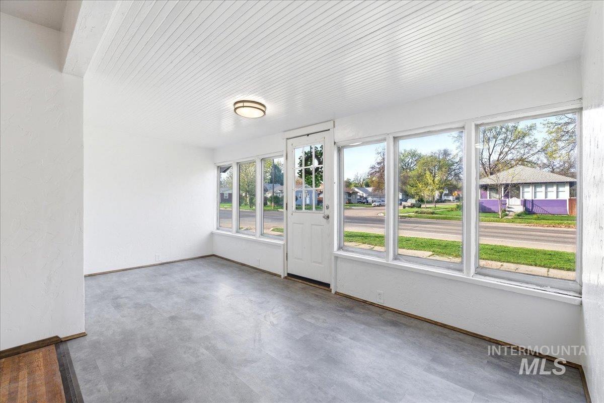 1721 Blaine St, Caldwell, Idaho 83605-4338, 1 Bedroom, 1 Bathroom, Residential For Sale, Price $284,900,MLS 98981458