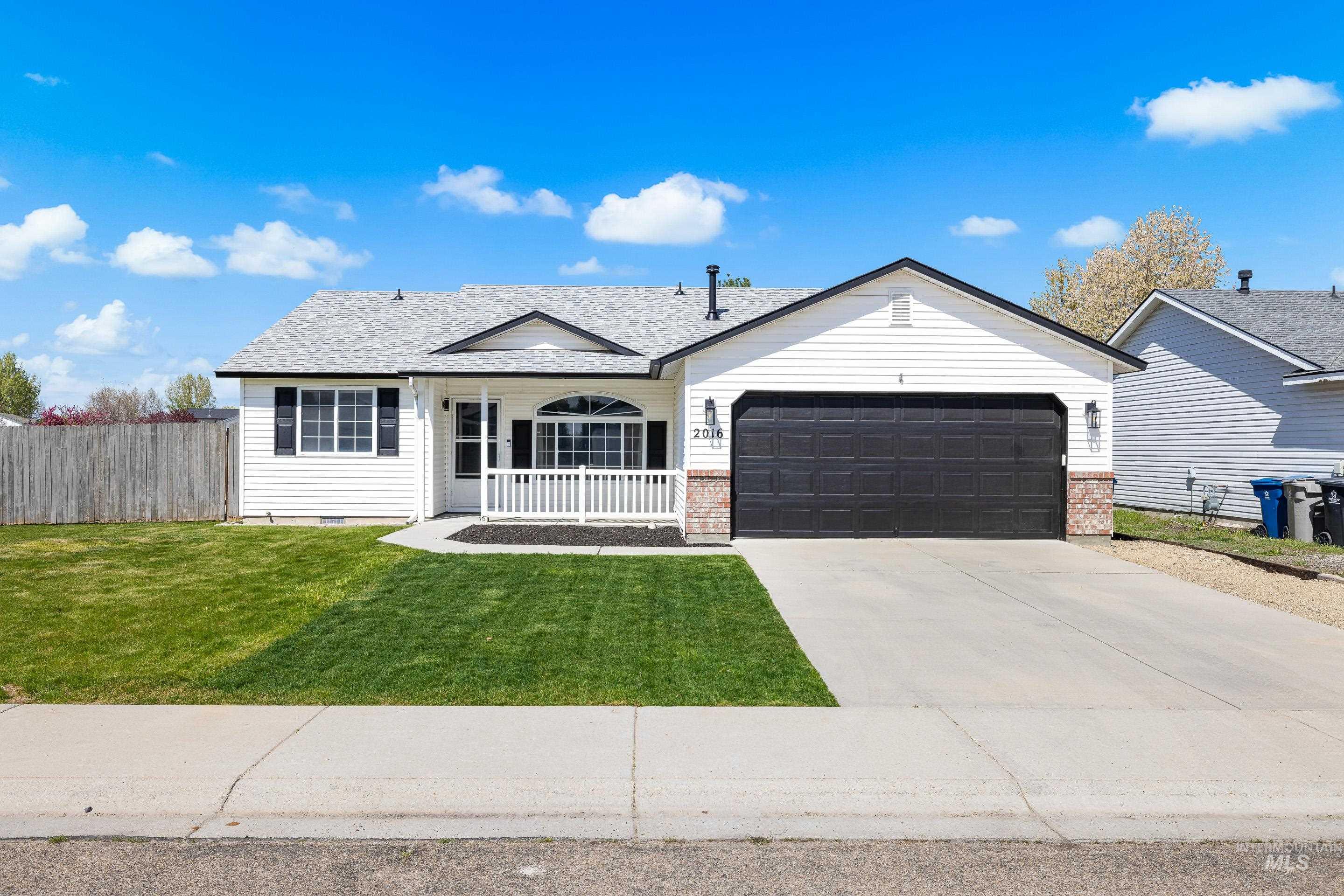 2016 W Curlew Street, Nampa, Idaho 83651, 3 Bedrooms, 2 Bathrooms, Residential For Sale, Price $395,900,MLS 98981467