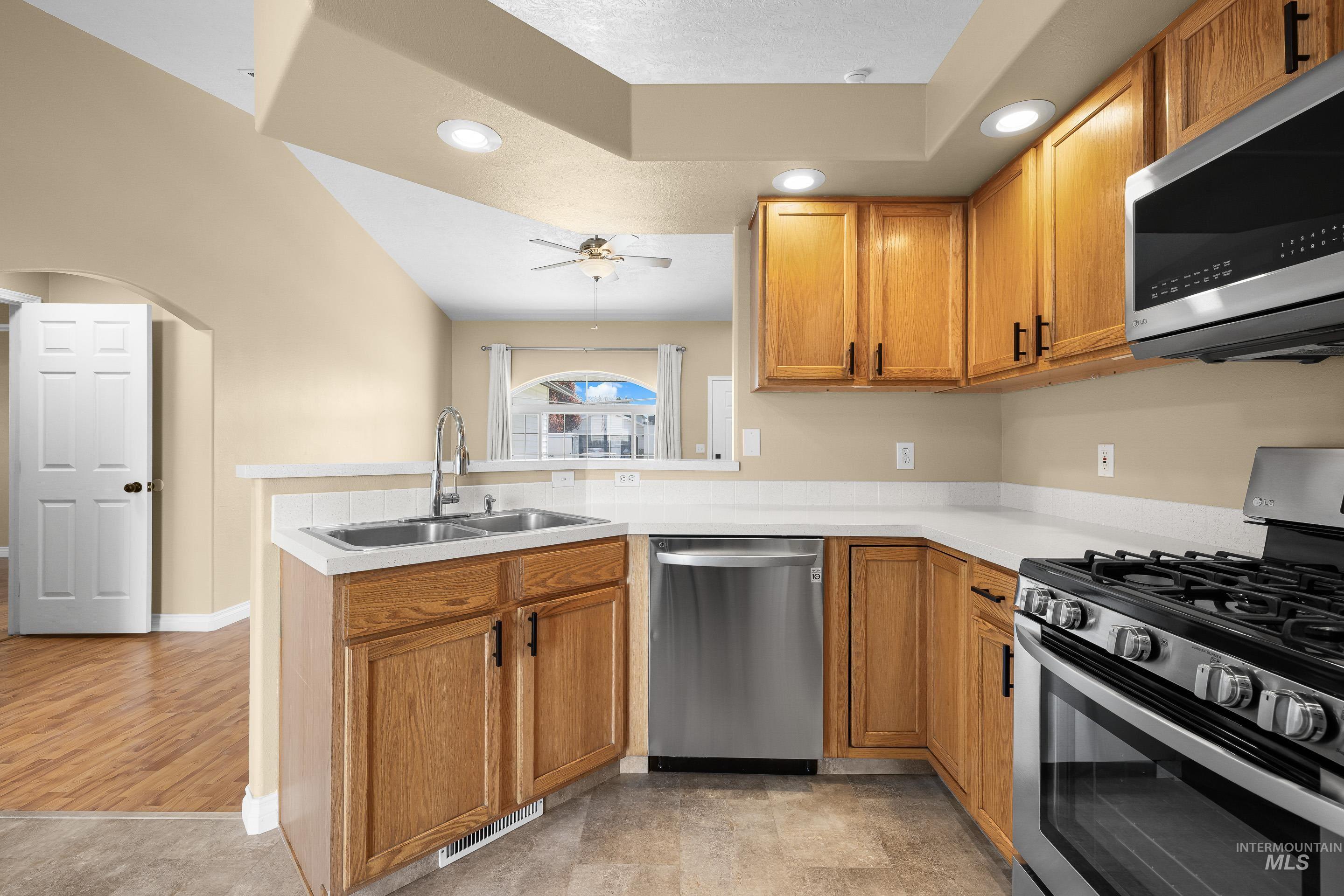 2016 W Curlew Street, Nampa, Idaho 83651, 3 Bedrooms, 2 Bathrooms, Residential For Sale, Price $395,900,MLS 98981467