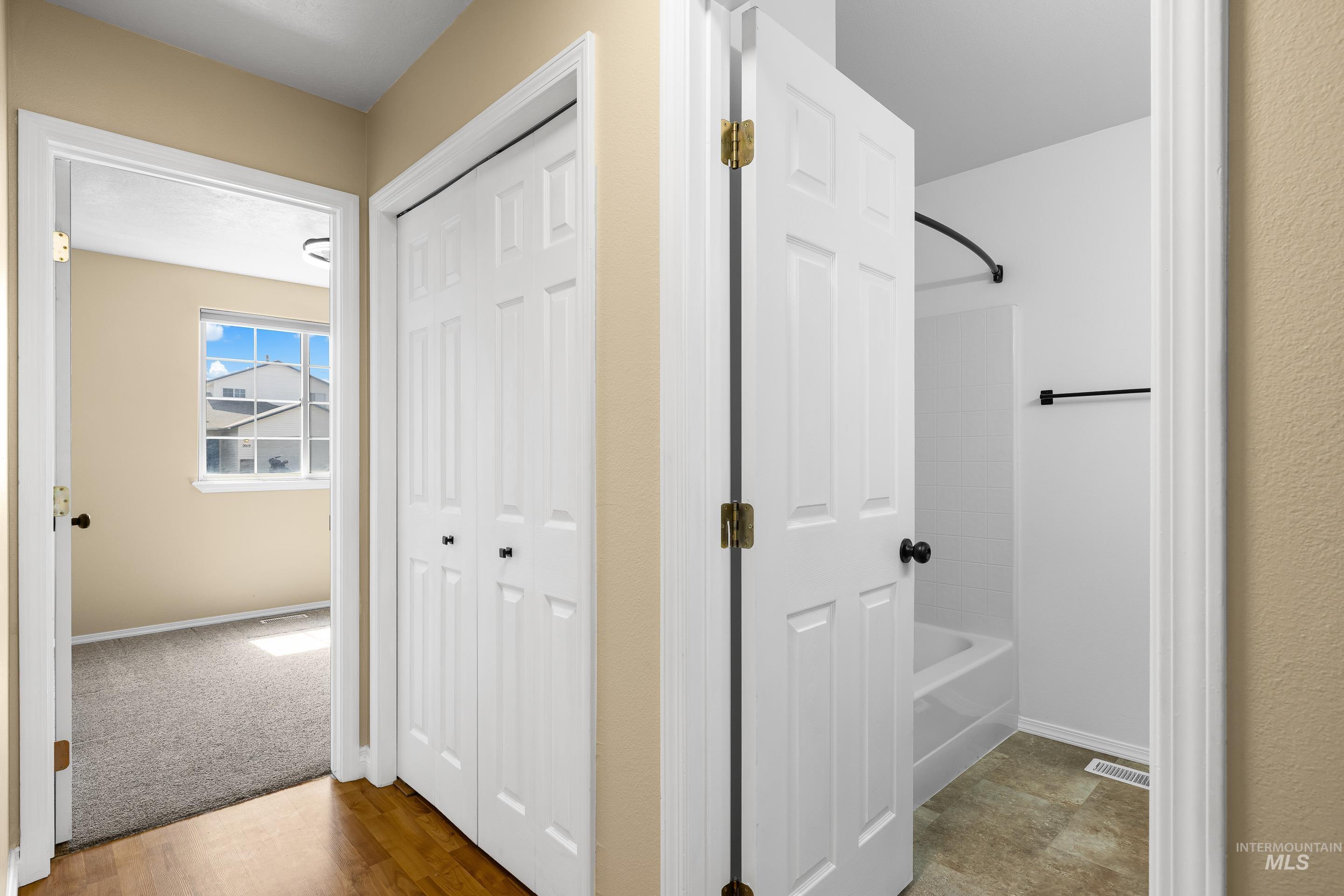 2016 W Curlew Street, Nampa, Idaho 83651, 3 Bedrooms, 2 Bathrooms, Residential For Sale, Price $395,900,MLS 98981467