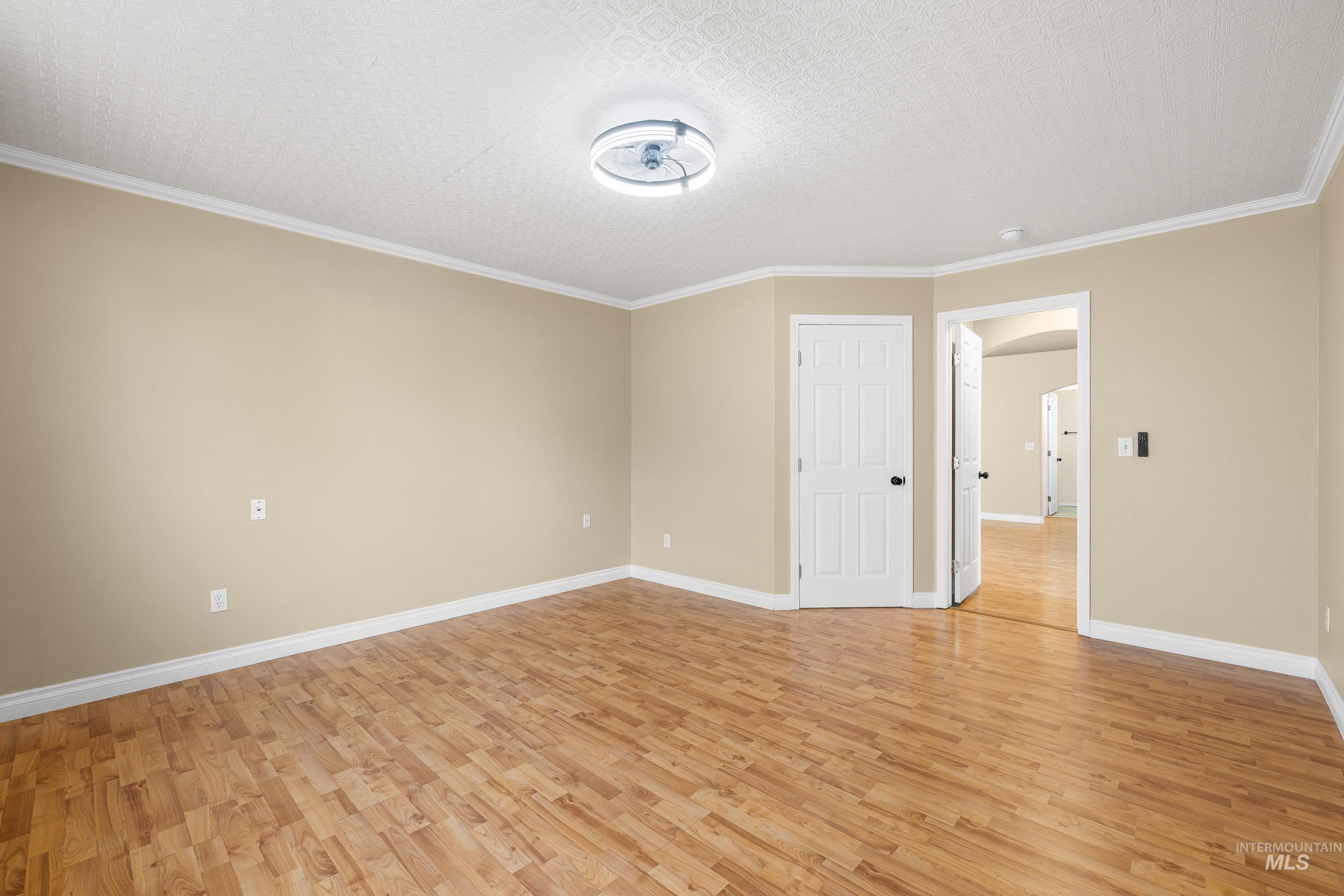 2016 W Curlew Street, Nampa, Idaho 83651, 3 Bedrooms, 2 Bathrooms, Residential For Sale, Price $395,900,MLS 98981467