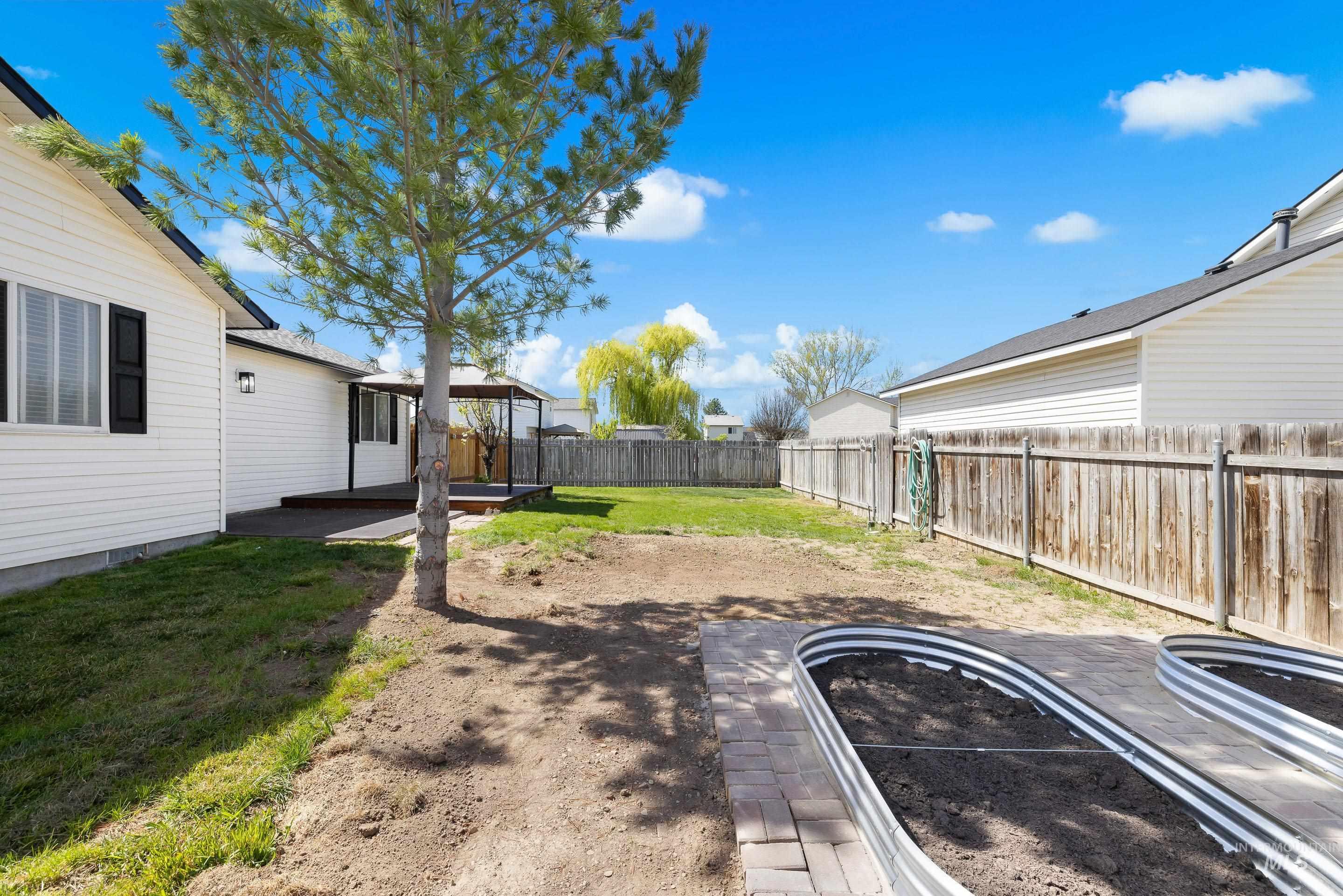 2016 W Curlew Street, Nampa, Idaho 83651, 3 Bedrooms, 2 Bathrooms, Residential For Sale, Price $395,900,MLS 98981467