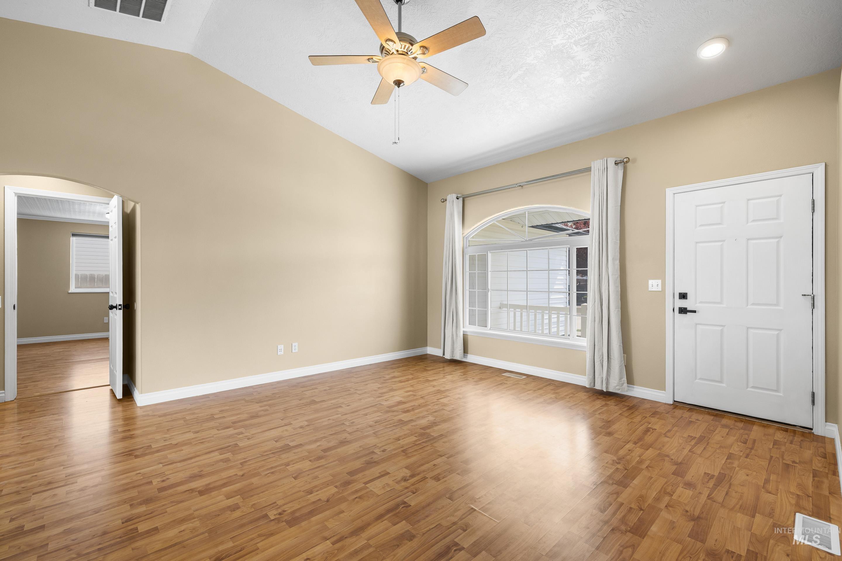 2016 W Curlew Street, Nampa, Idaho 83651, 3 Bedrooms, 2 Bathrooms, Residential For Sale, Price $395,900,MLS 98981467