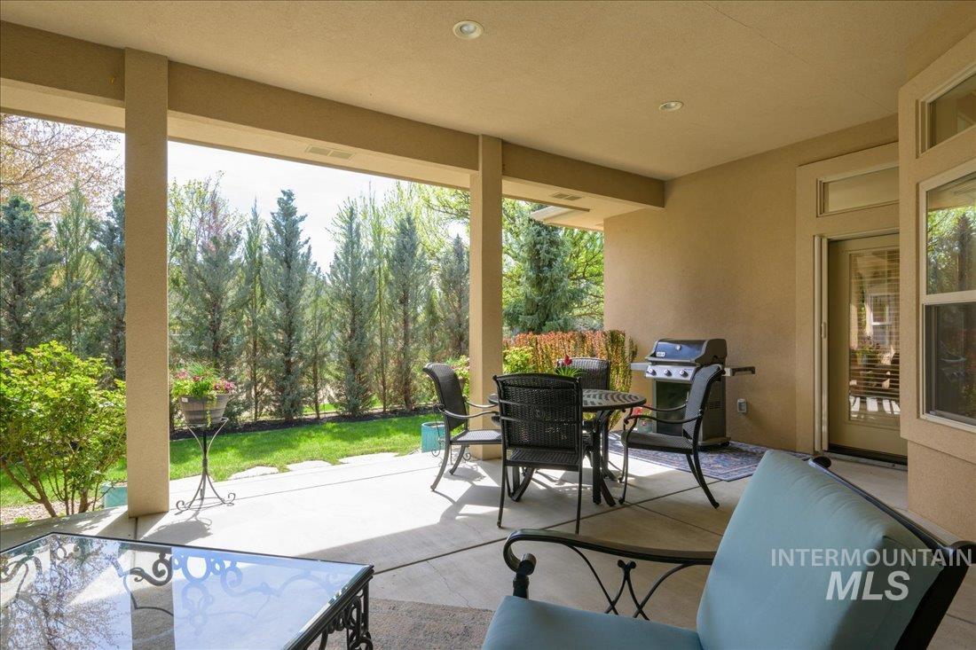 2135 W Forest Grove Ct, Eagle, Idaho 83616-7209, 4 Bedrooms, 3.5 Bathrooms, Residential For Sale, Price $985,000, 98981481