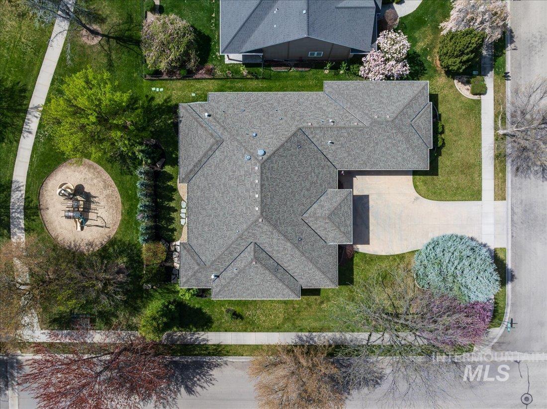 2135 W Forest Grove Ct, Eagle, Idaho 83616-7209, 4 Bedrooms, 3.5 Bathrooms, Residential For Sale, Price $985,000, 98981481