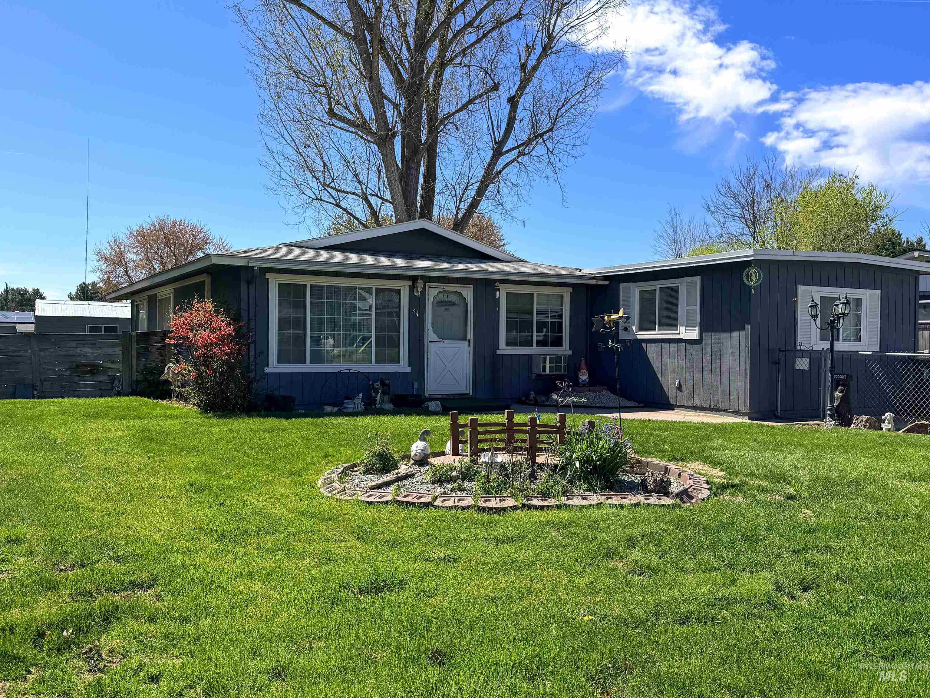 64 12th AVE N, Payette, Idaho 83661, 4 Bedrooms, 2 Bathrooms, Residential For Sale, Price $310,000, 98981485