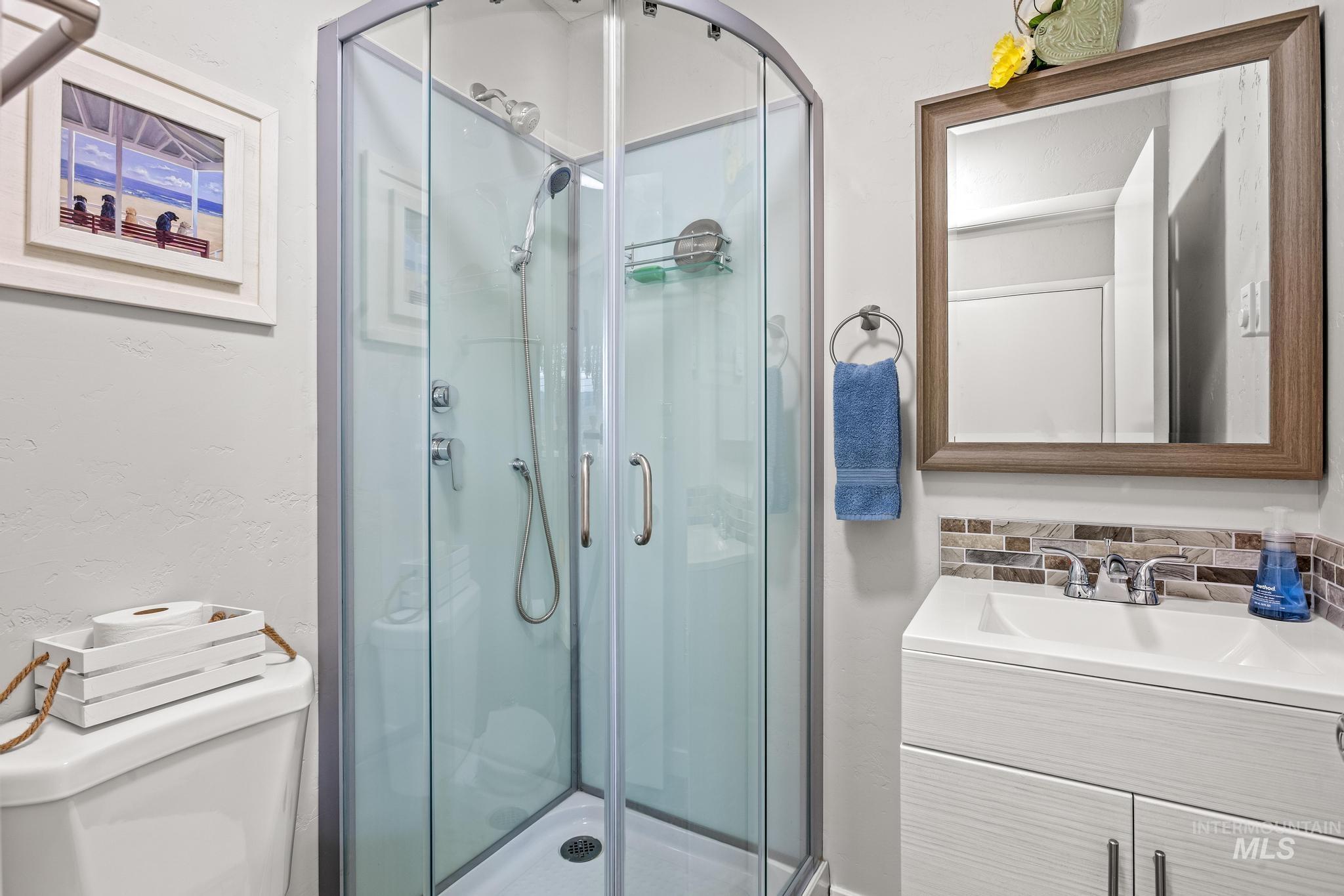 2208 Keithley Creek Rd, Midvale, Idaho 83645, 3 Bedrooms, 2 Bathrooms, Residential For Sale, Price $367,000, 98981491