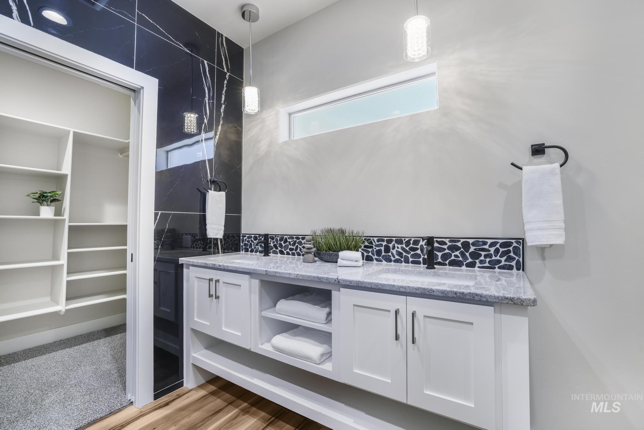 1008 23rd Ave E, Jerome, Idaho 83338, 4 Bedrooms, 2 Bathrooms, Residential For Sale, Price $429,000, 98981498