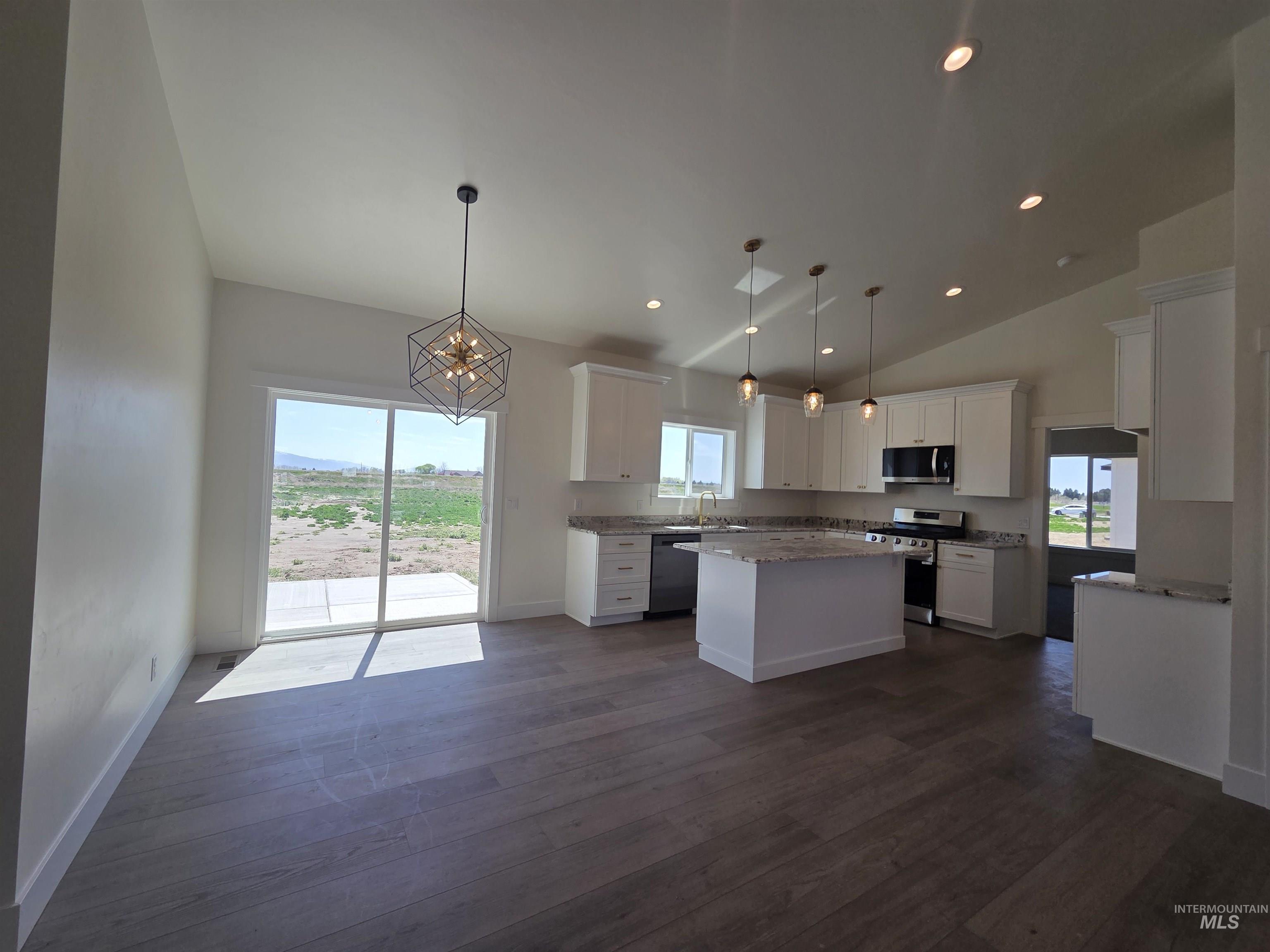 1503 Belle Drive, Rupert, Idaho 83350, 4 Bedrooms, 2 Bathrooms, Residential For Sale, Price $359,499, 98981548