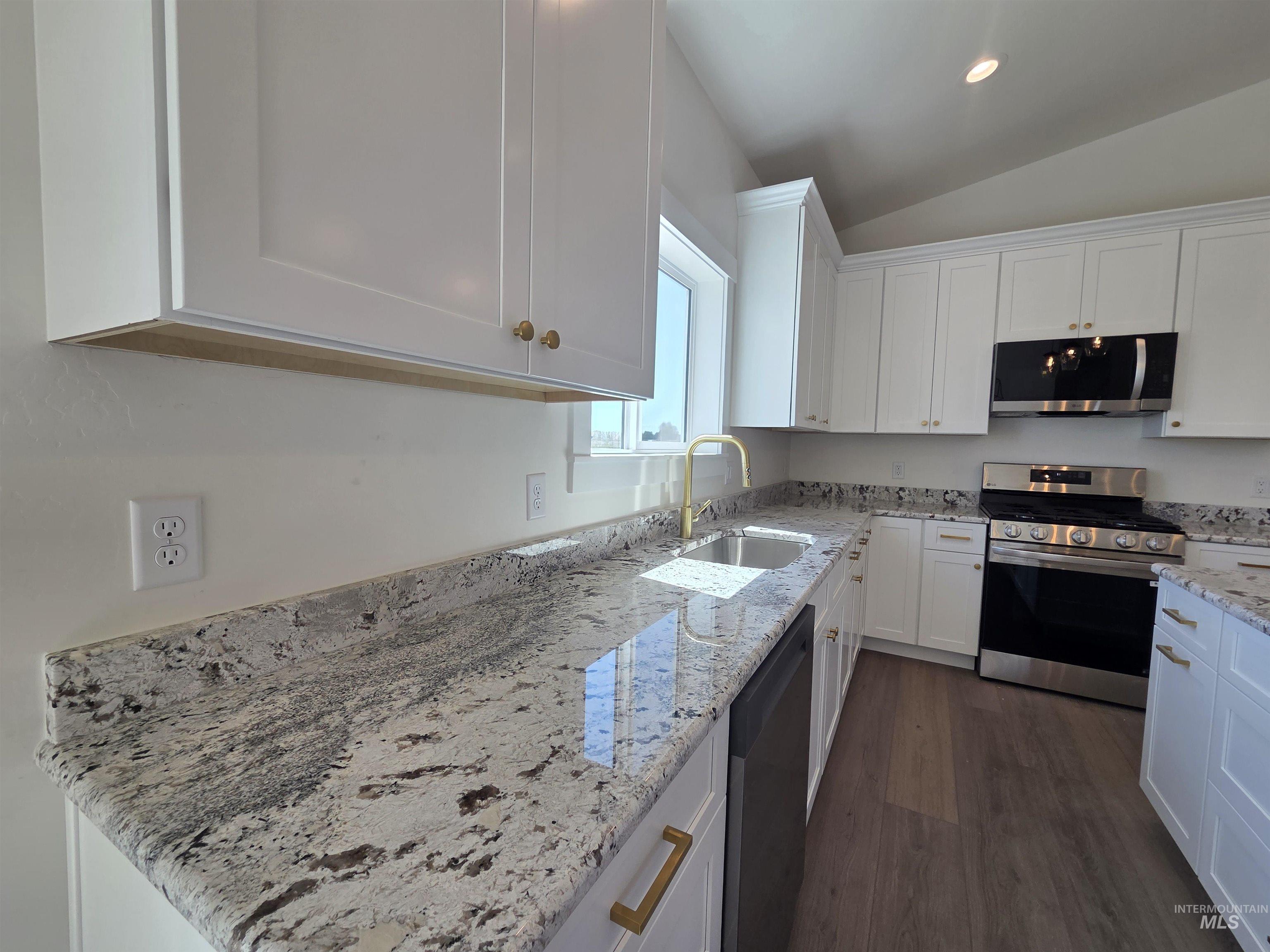 1503 Belle Drive, Rupert, Idaho 83350, 4 Bedrooms, 2 Bathrooms, Residential For Sale, Price $359,499, 98981548